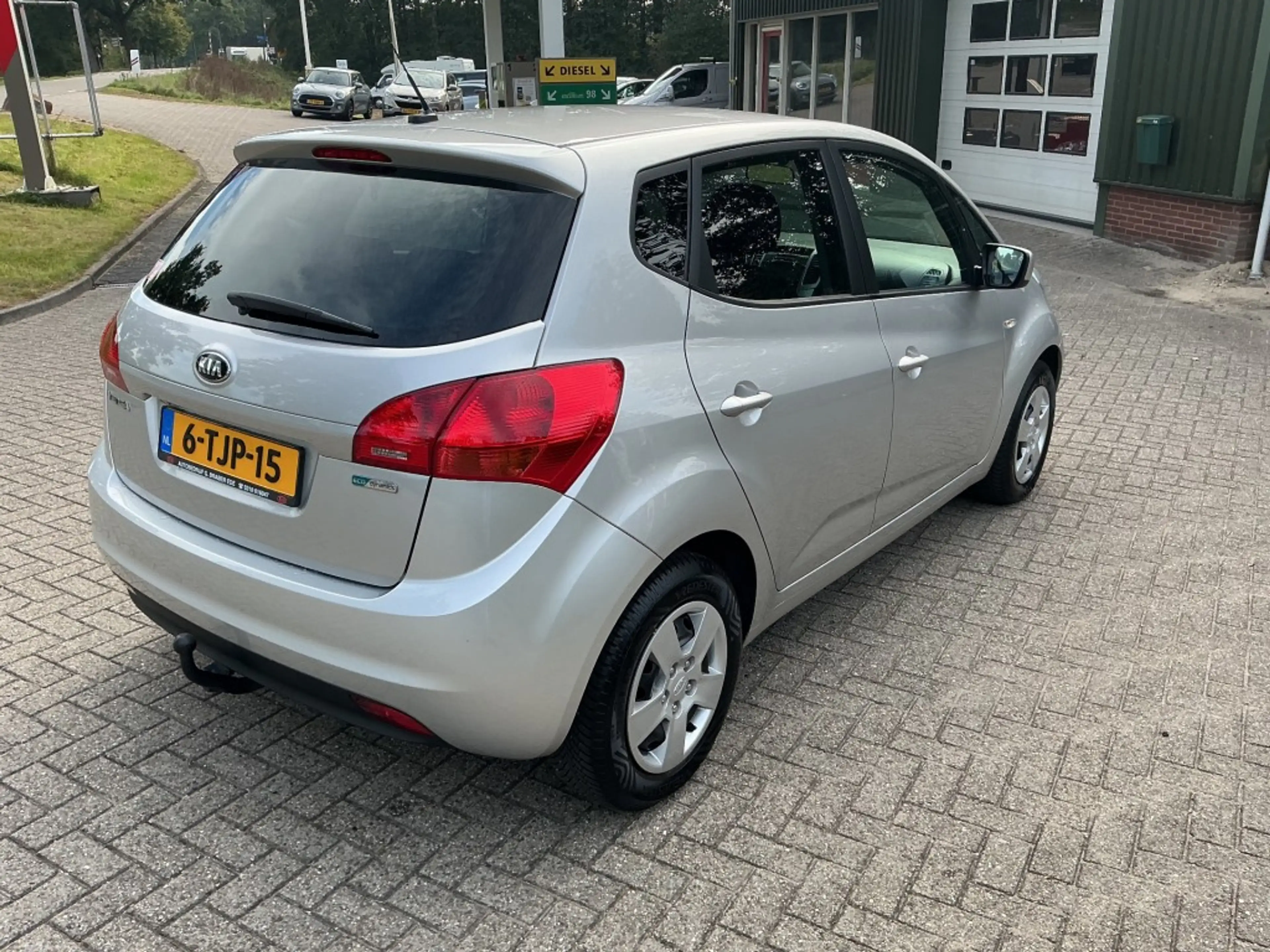Kia Venga 1.4 CVVT 20TH ANNIVERSARY — photo 3