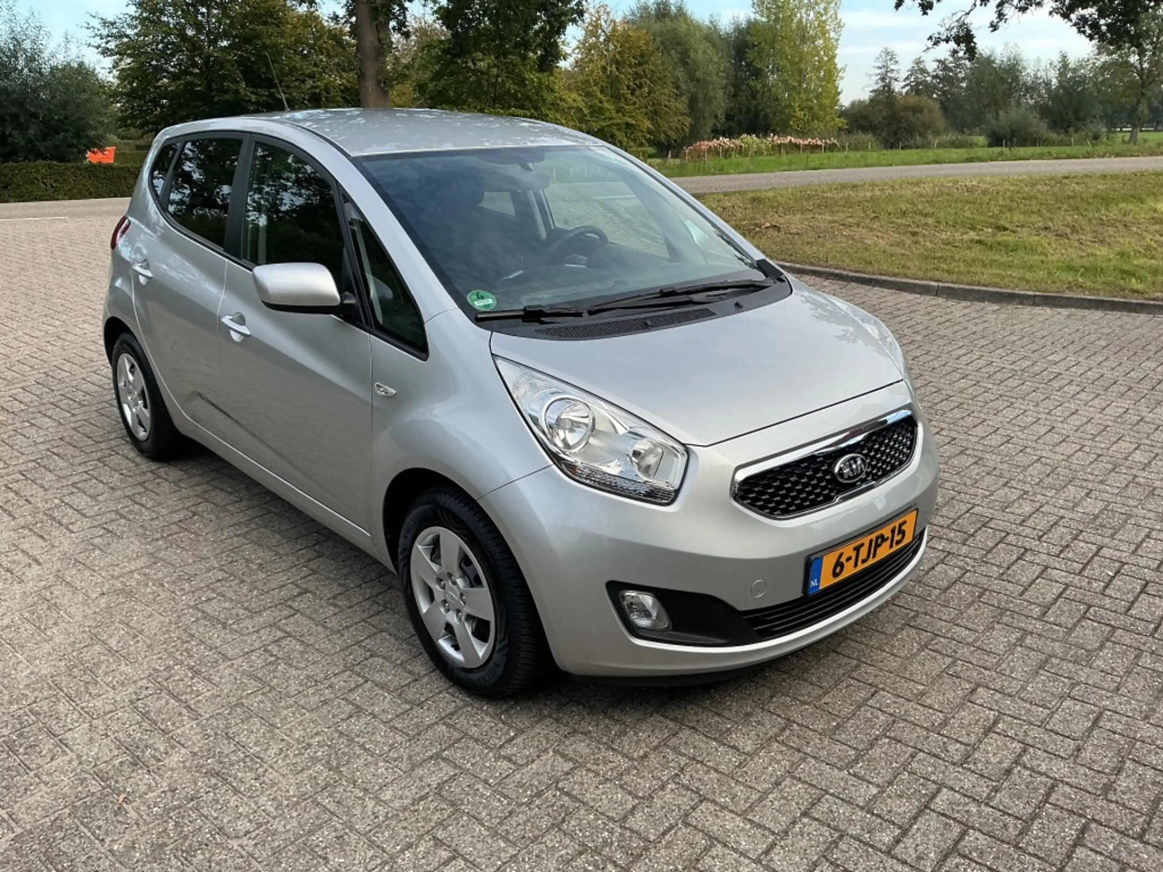Kia Venga 1.4 CVVT 20TH ANNIVERSARY — photo 4