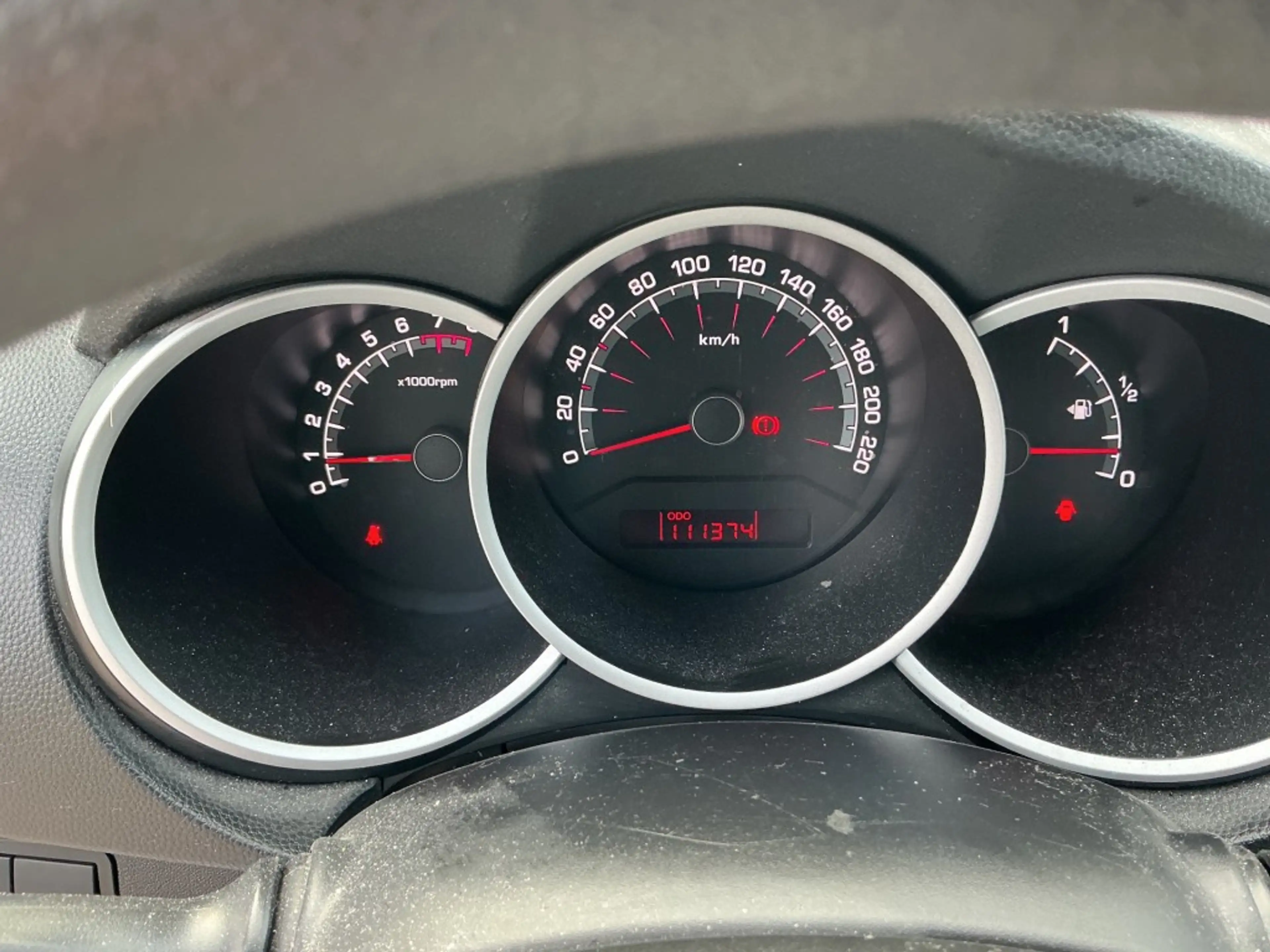 Kia Venga 1.4 CVVT 20TH ANNIVERSARY — photo 13