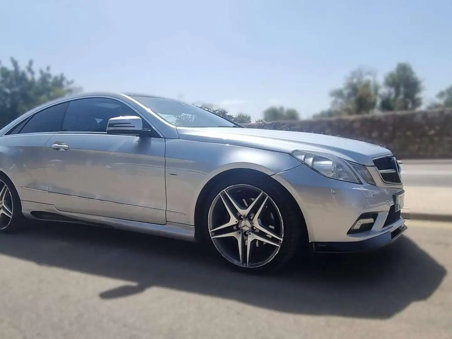 Mercedes-Benz E 350 Coupé CDI Blue Efficiency Avantg. Gris - 2