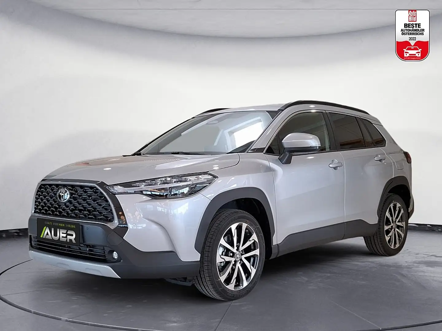 Toyota Corolla Cross 2,0 Hybrid Active Dr. CVT 197PS Zilver - 1