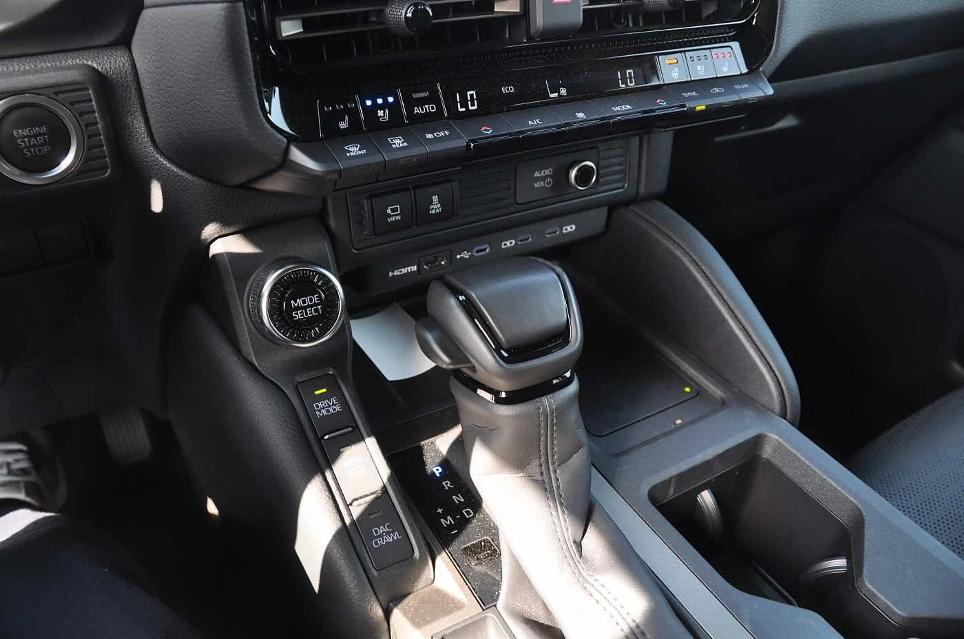 Toyota Land Cruiser Executive Mild Hybrid — photo 14