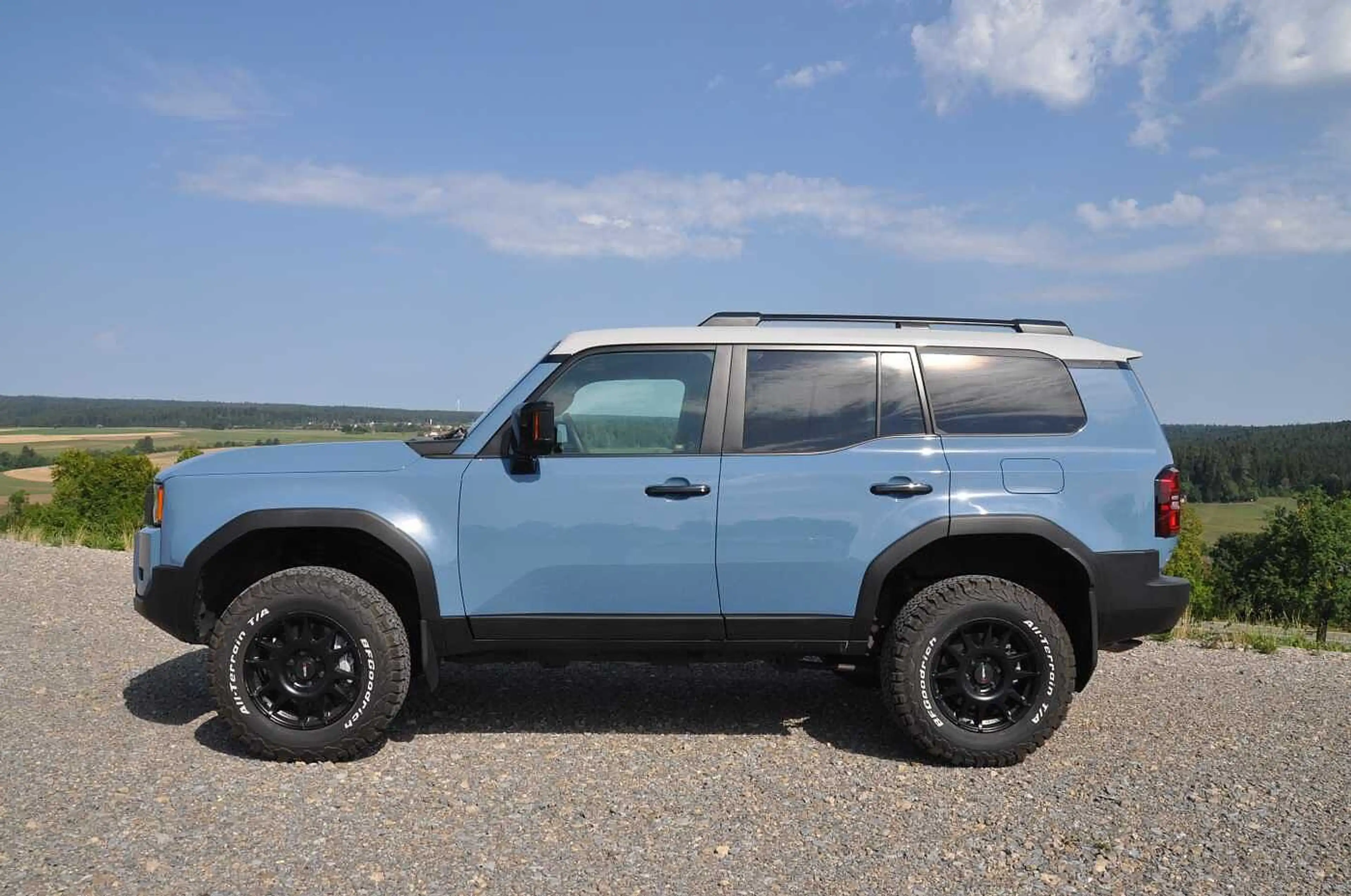 Toyota Land Cruiser Executive Mild Hybrid — photo 2