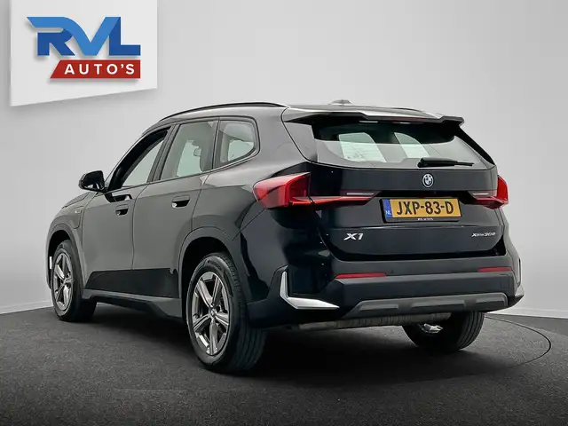 BMW X1 view 3