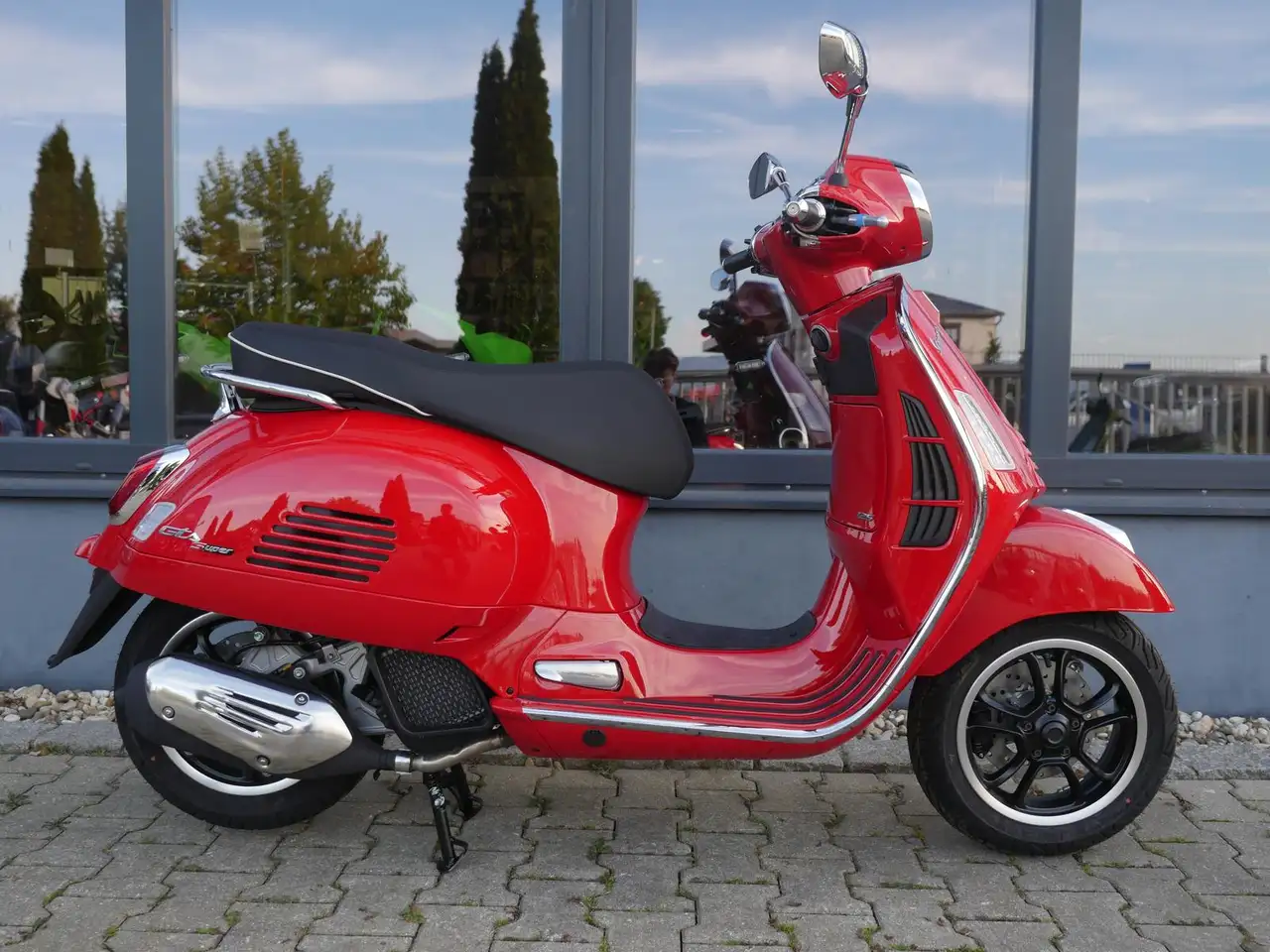 Vespa GTS 125