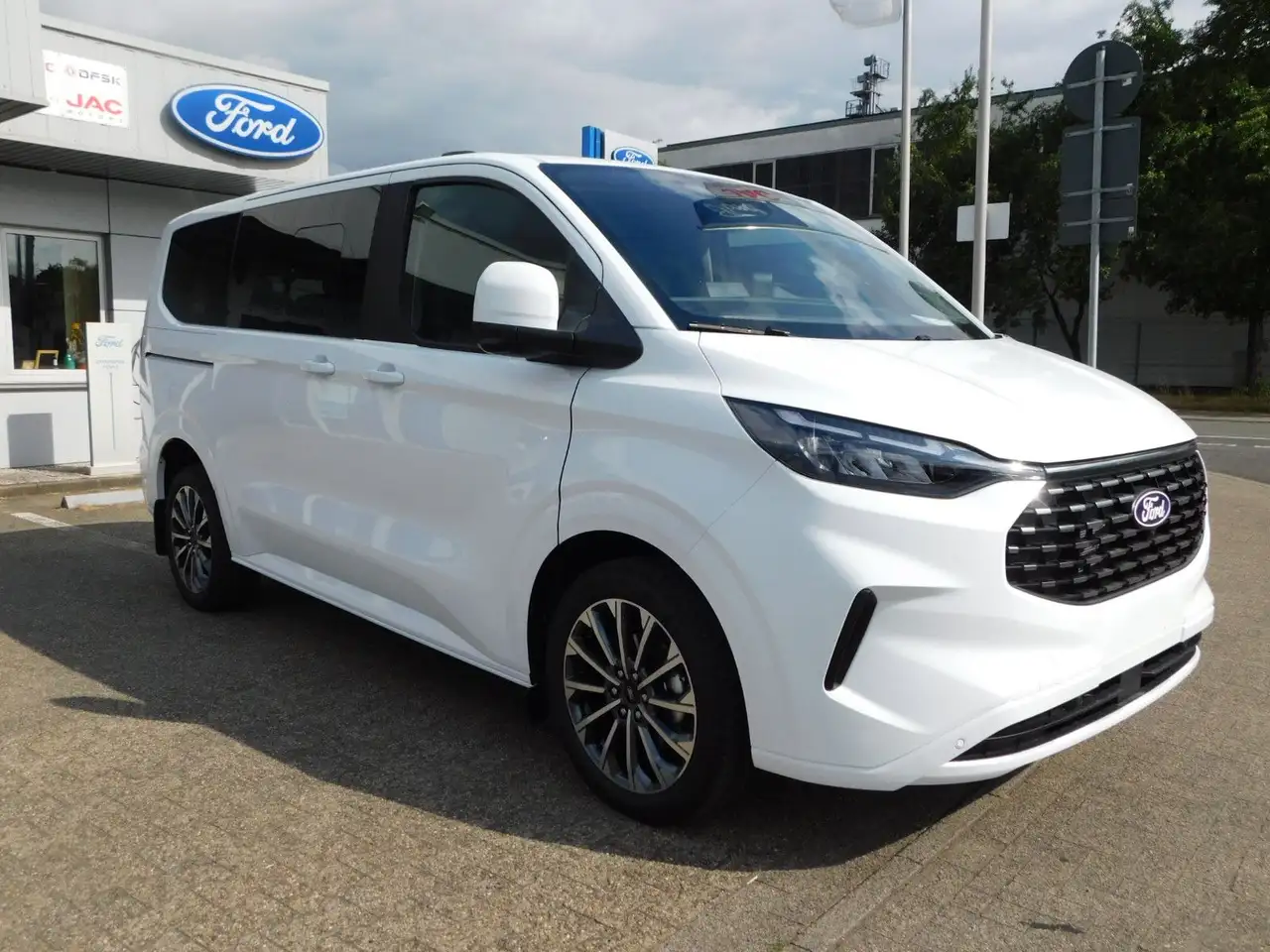 Ford Tourneo Custom 2026