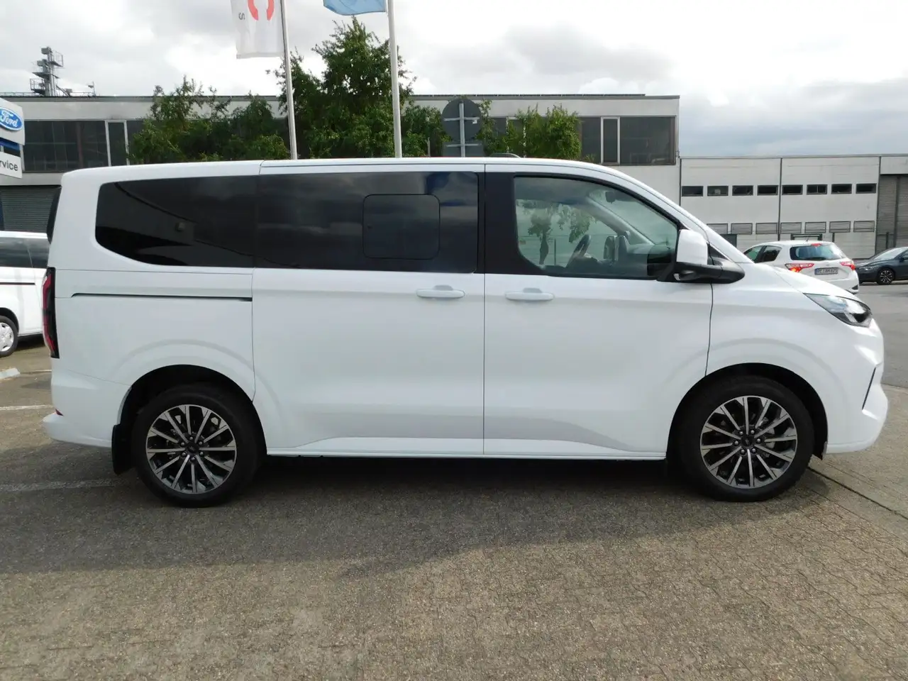 Ford Tourneo Custom 2026