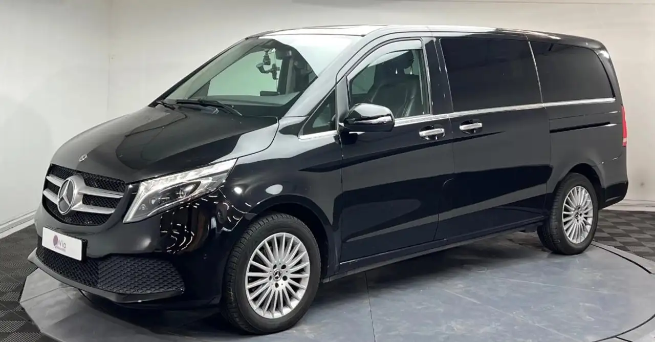 Mercedes-Benz V 220