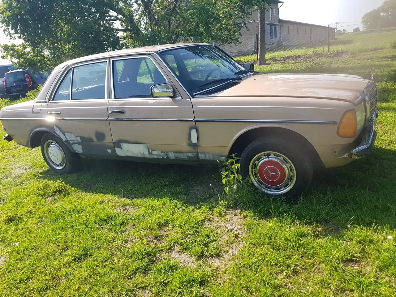 Mercedes-Benz Baureihe 123 200 D, foto 4