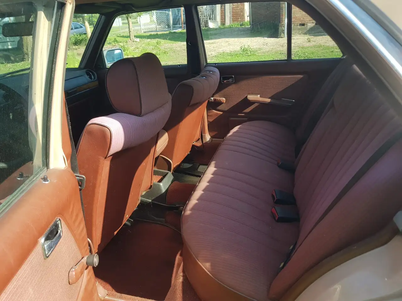 Mercedes-Benz Baureihe 123 200 D, foto 7