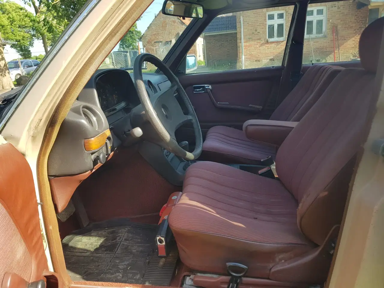 Mercedes-Benz Baureihe 123 200 D, foto 5