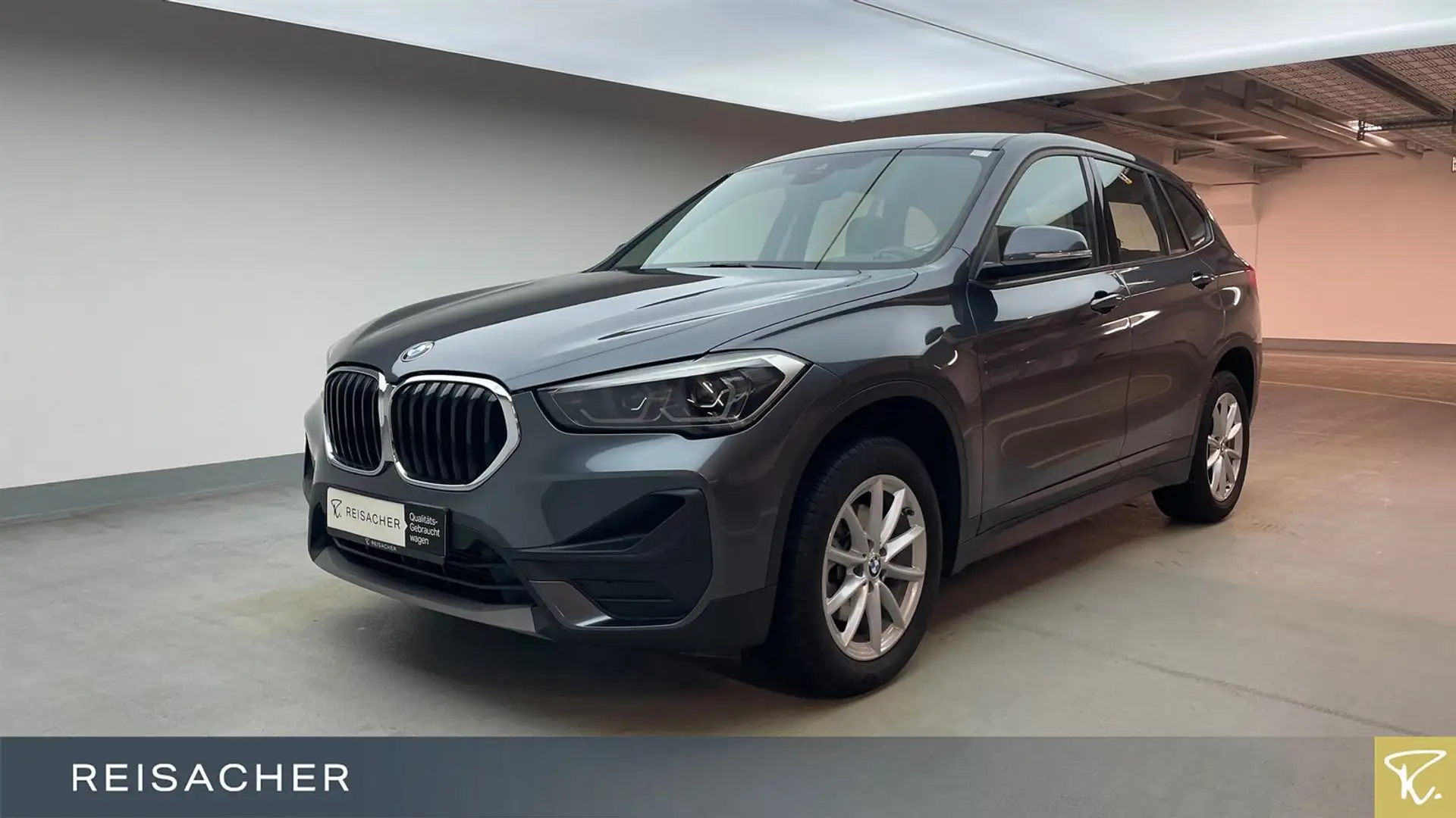 BMW X1 sDrive18dA AHK,LED,KliA,SH,DAB Grau - 1