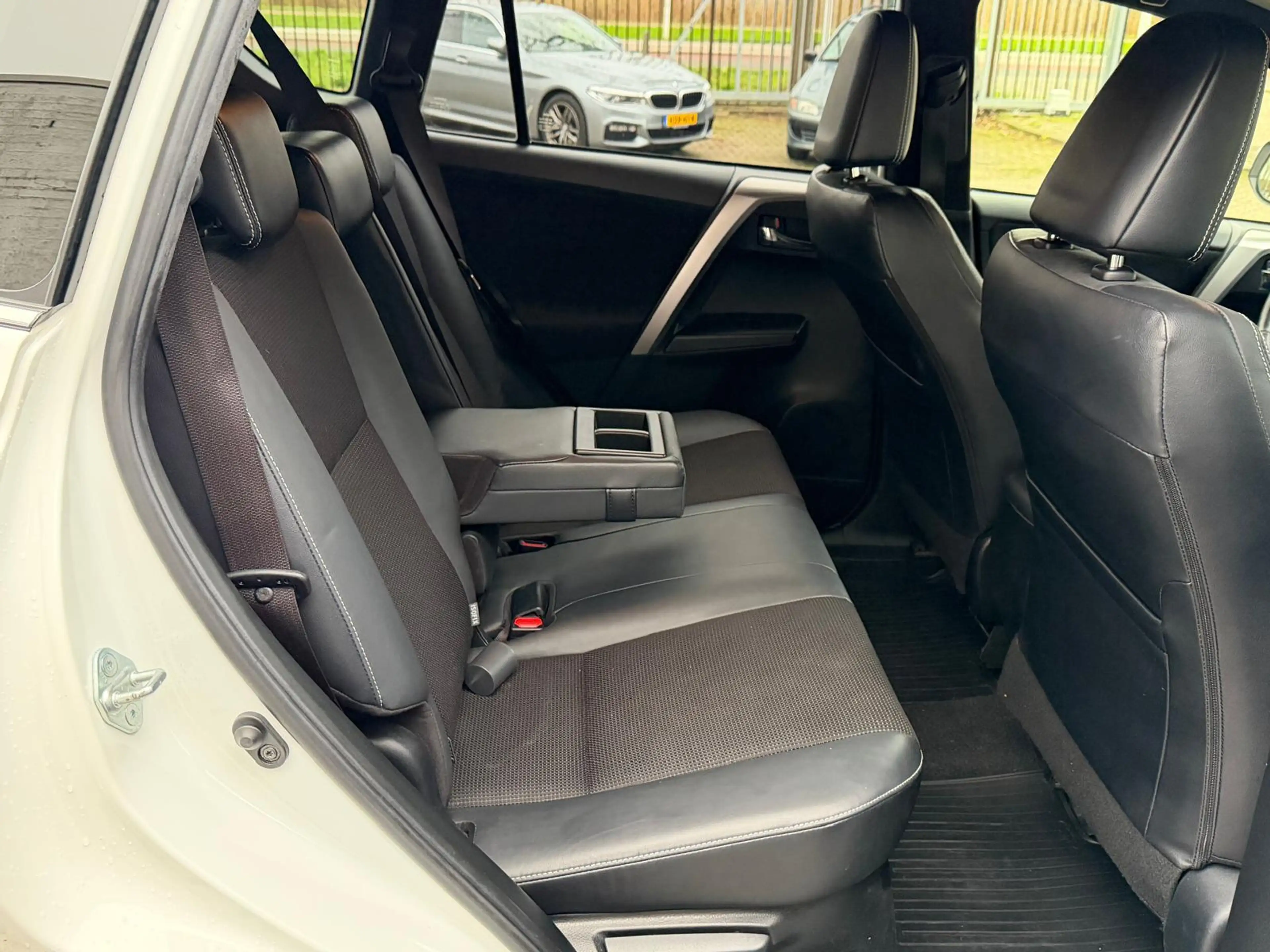 Toyota RAV 4 2.5 Hybrid AWD Executive - BOMVOL OPTIES - INCL BT — photo 12