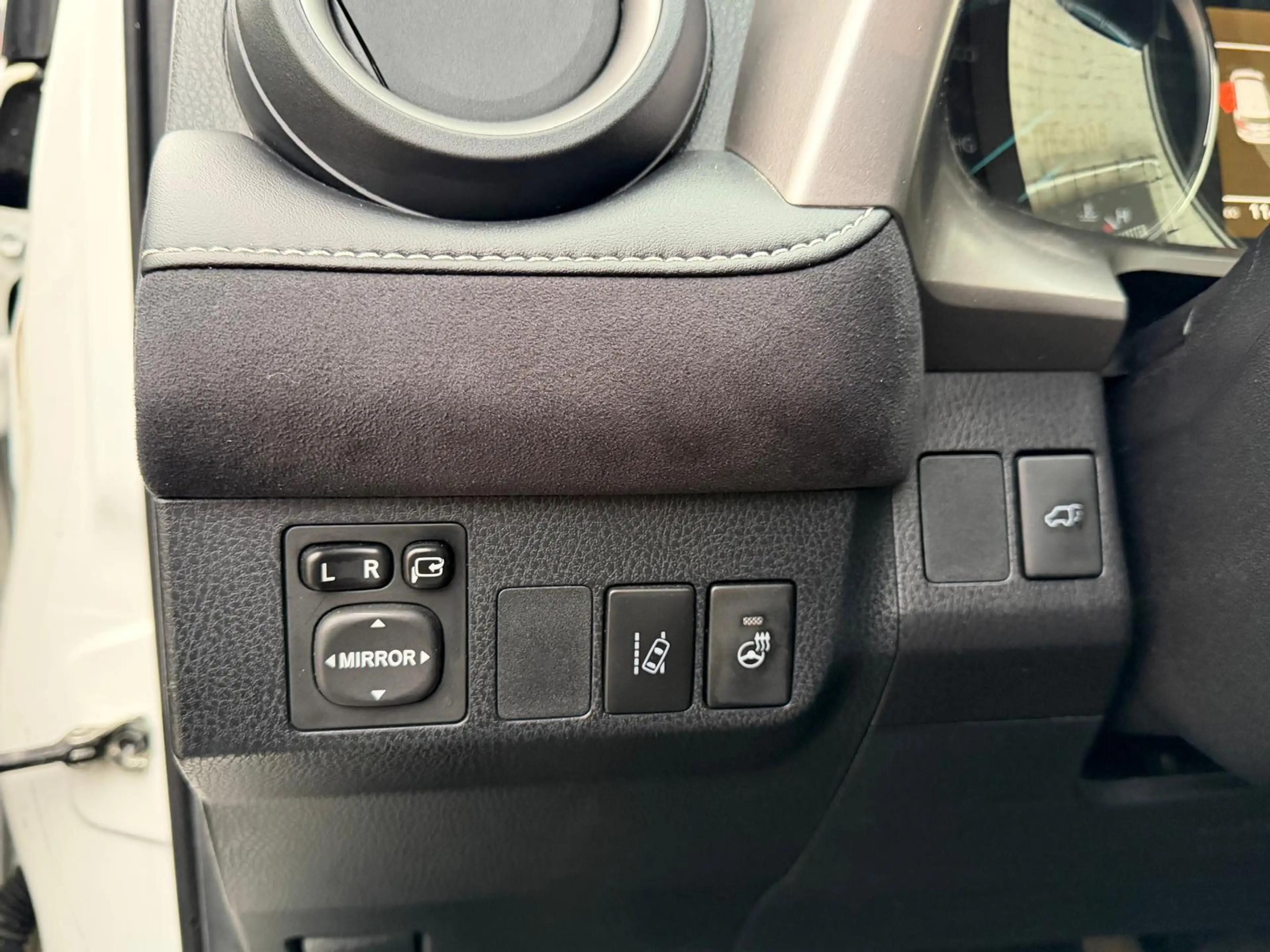 Toyota RAV 4 2.5 Hybrid AWD Executive - BOMVOL OPTIES - INCL BT — photo 23