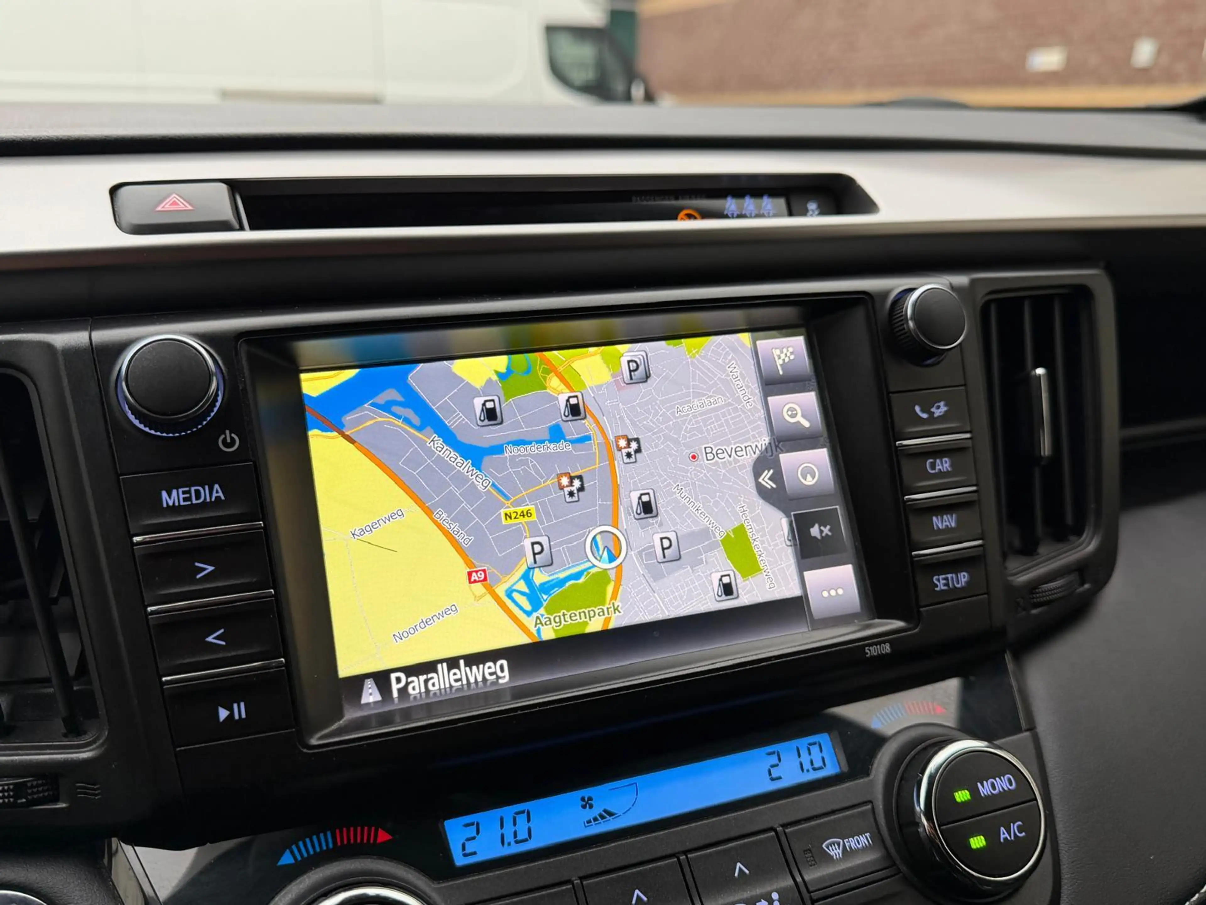Toyota RAV 4 2.5 Hybrid AWD Executive - BOMVOL OPTIES - INCL BT — photo 17