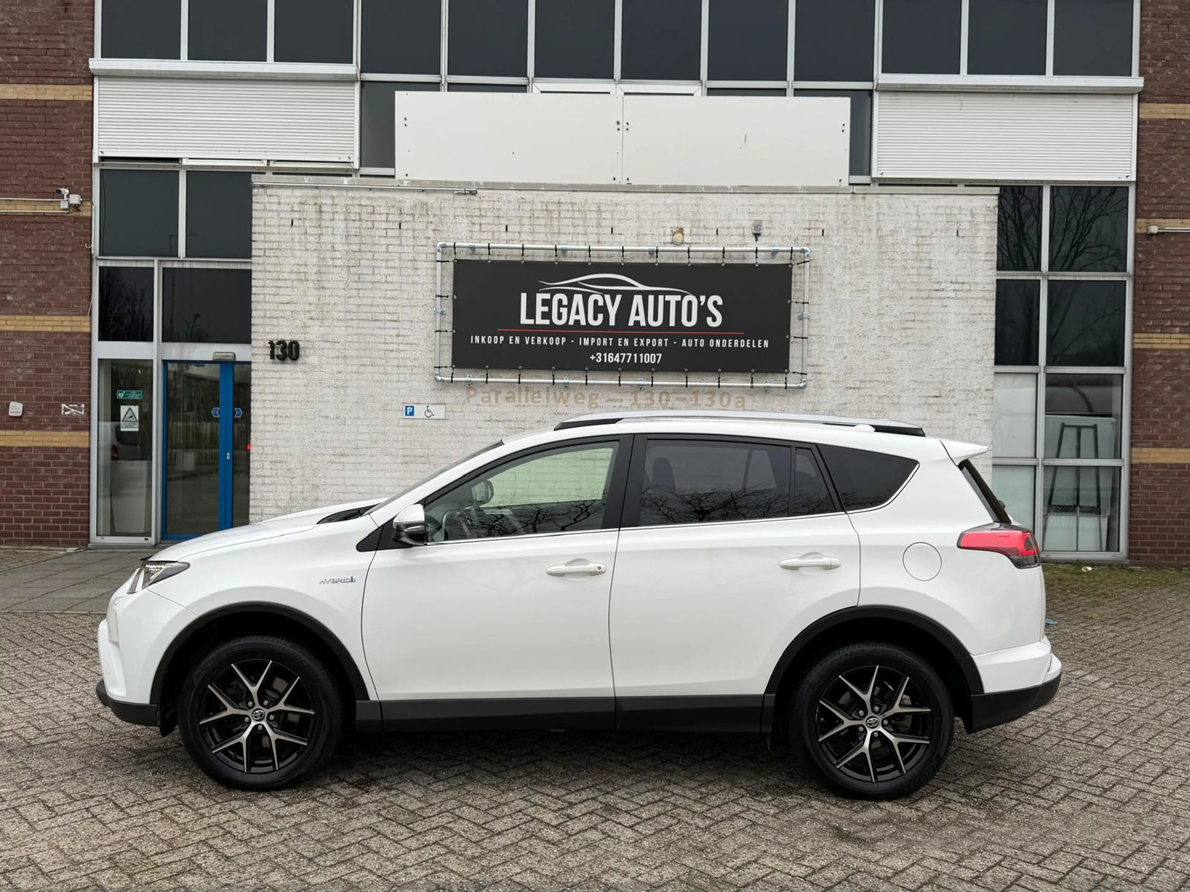 Toyota RAV 4 2.5 Hybrid AWD Executive - BOMVOL OPTIES - INCL BT — photo 2