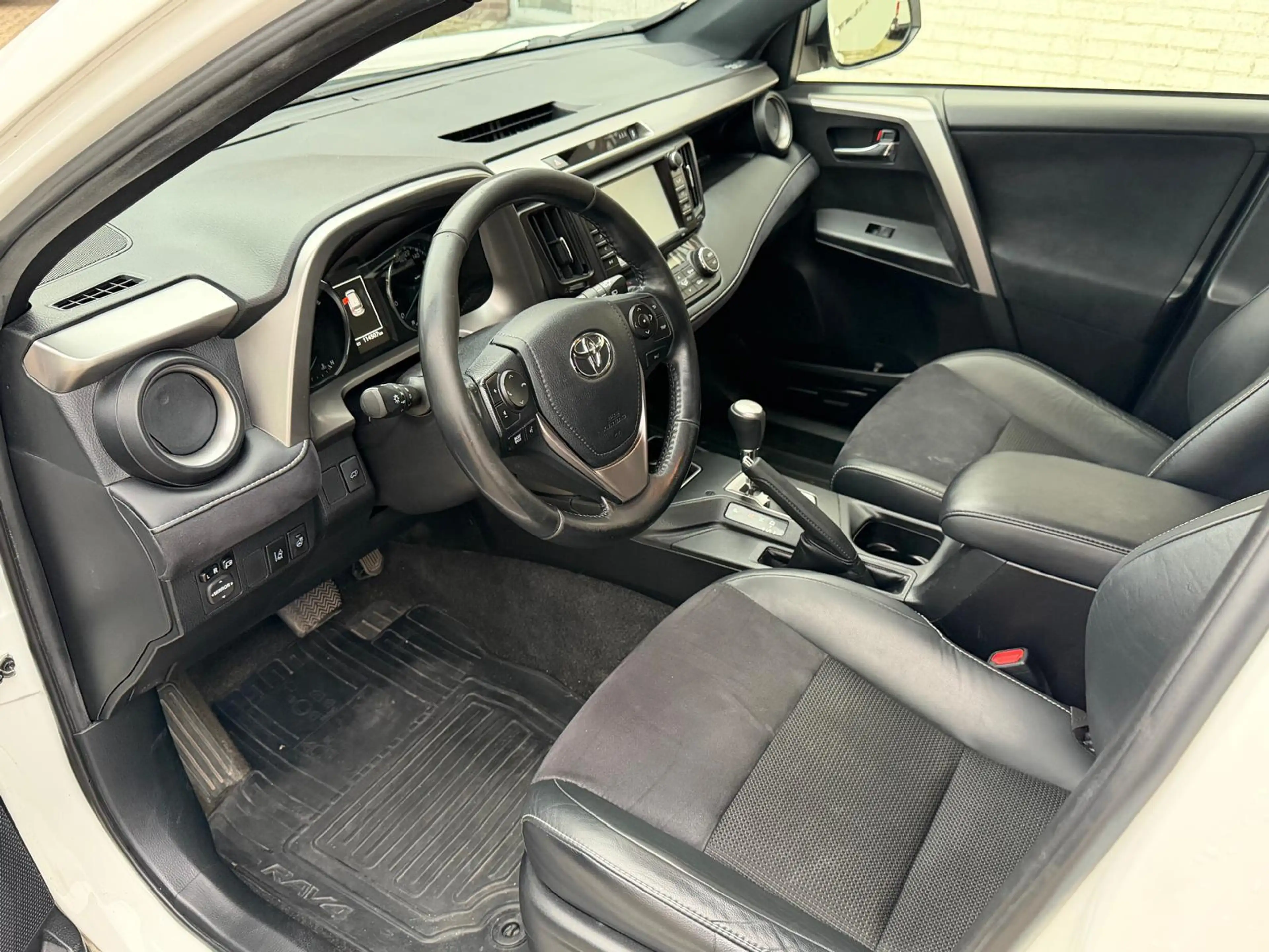 Toyota RAV 4 2.5 Hybrid AWD Executive - BOMVOL OPTIES - INCL BT — photo 8