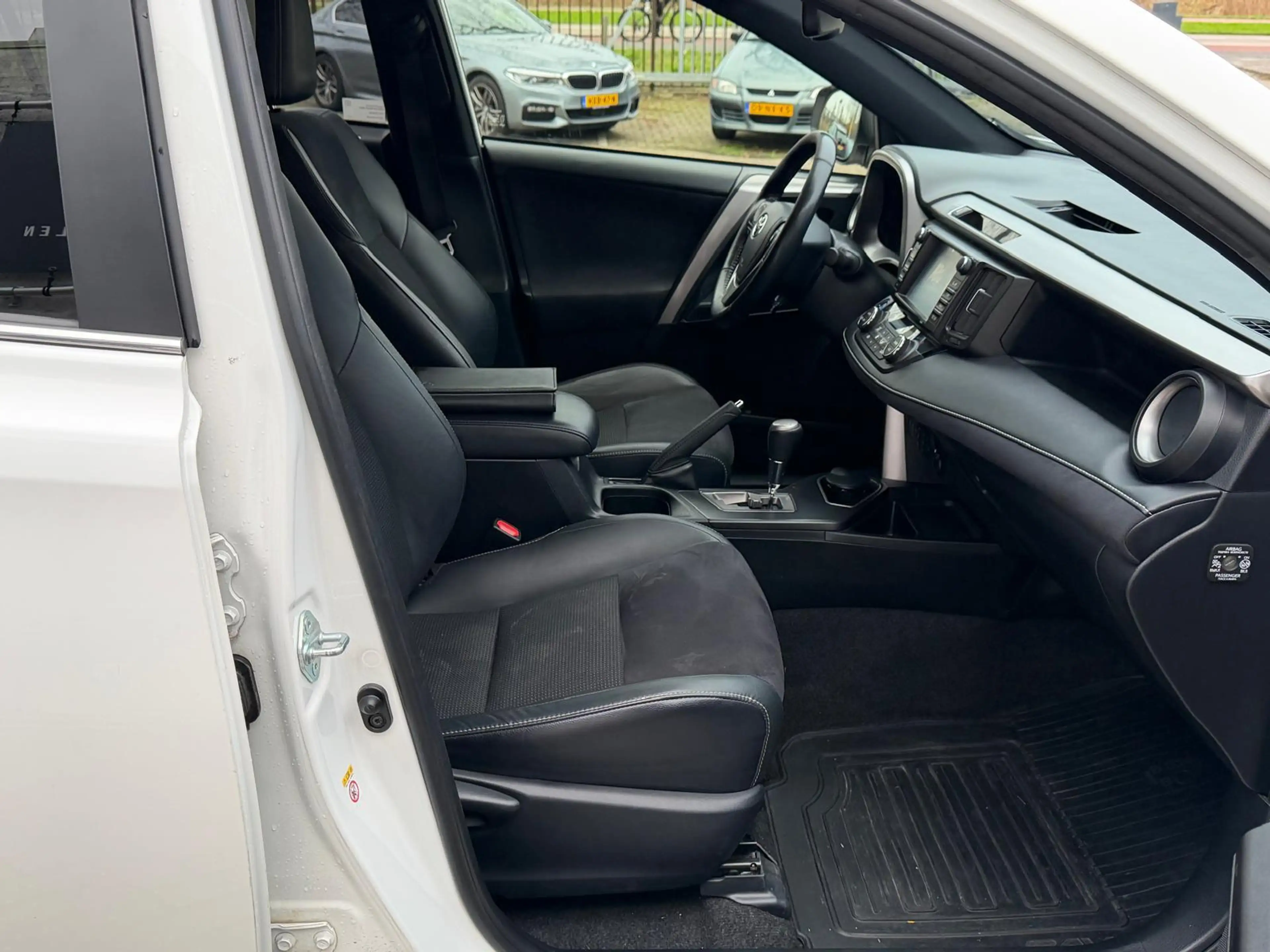 Toyota RAV 4 2.5 Hybrid AWD Executive - BOMVOL OPTIES - INCL BT — photo 11