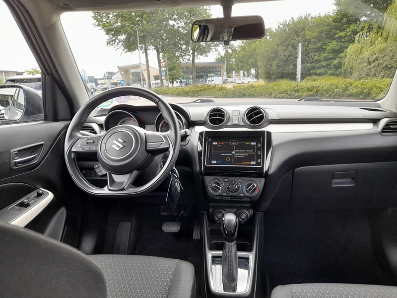 Suzuki Swift 1.2 SPORTLINE A/T TREKHAAK CARPLAY CAMERA — photo 14
