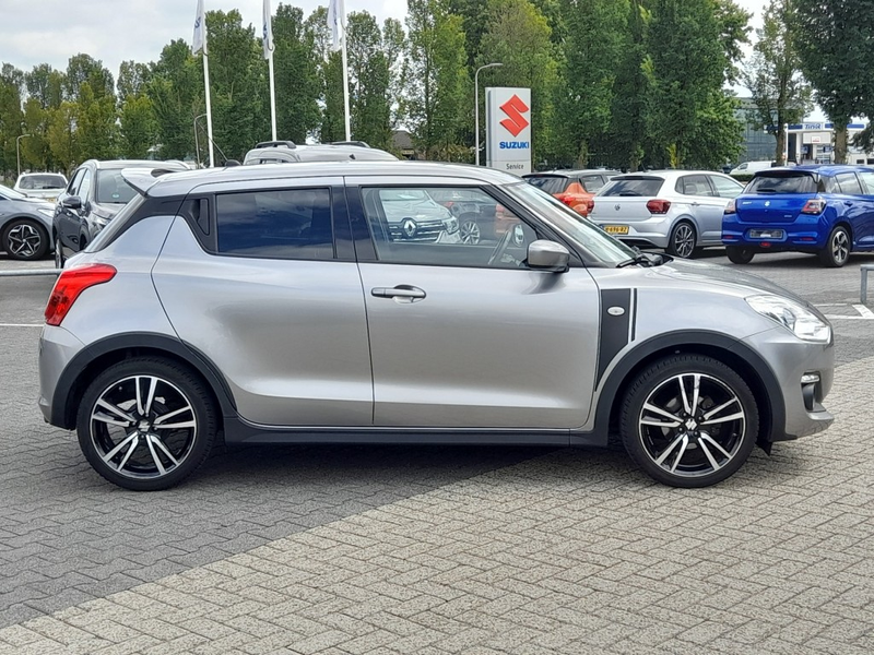 Suzuki Swift 1.2 SPORTLINE A/T TREKHAAK CARPLAY CAMERA — photo 7