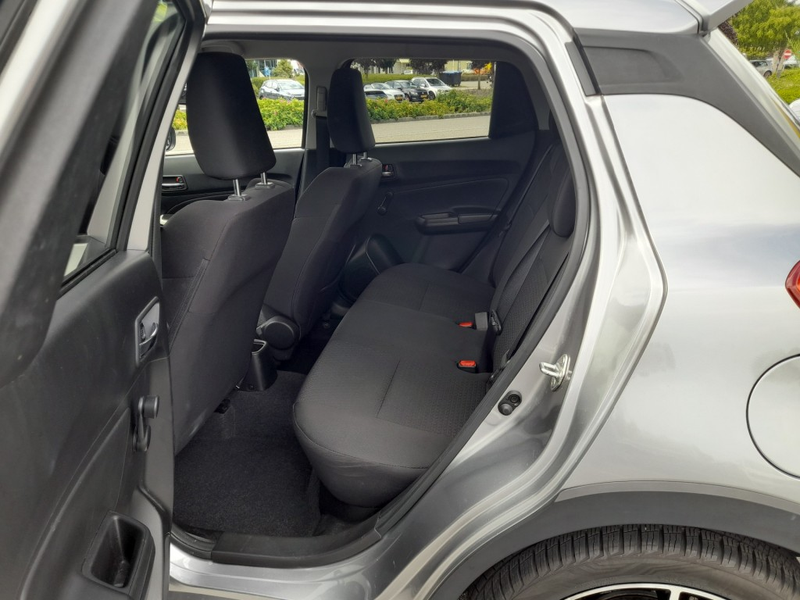 Suzuki Swift 1.2 SPORTLINE A/T TREKHAAK CARPLAY CAMERA — photo 11