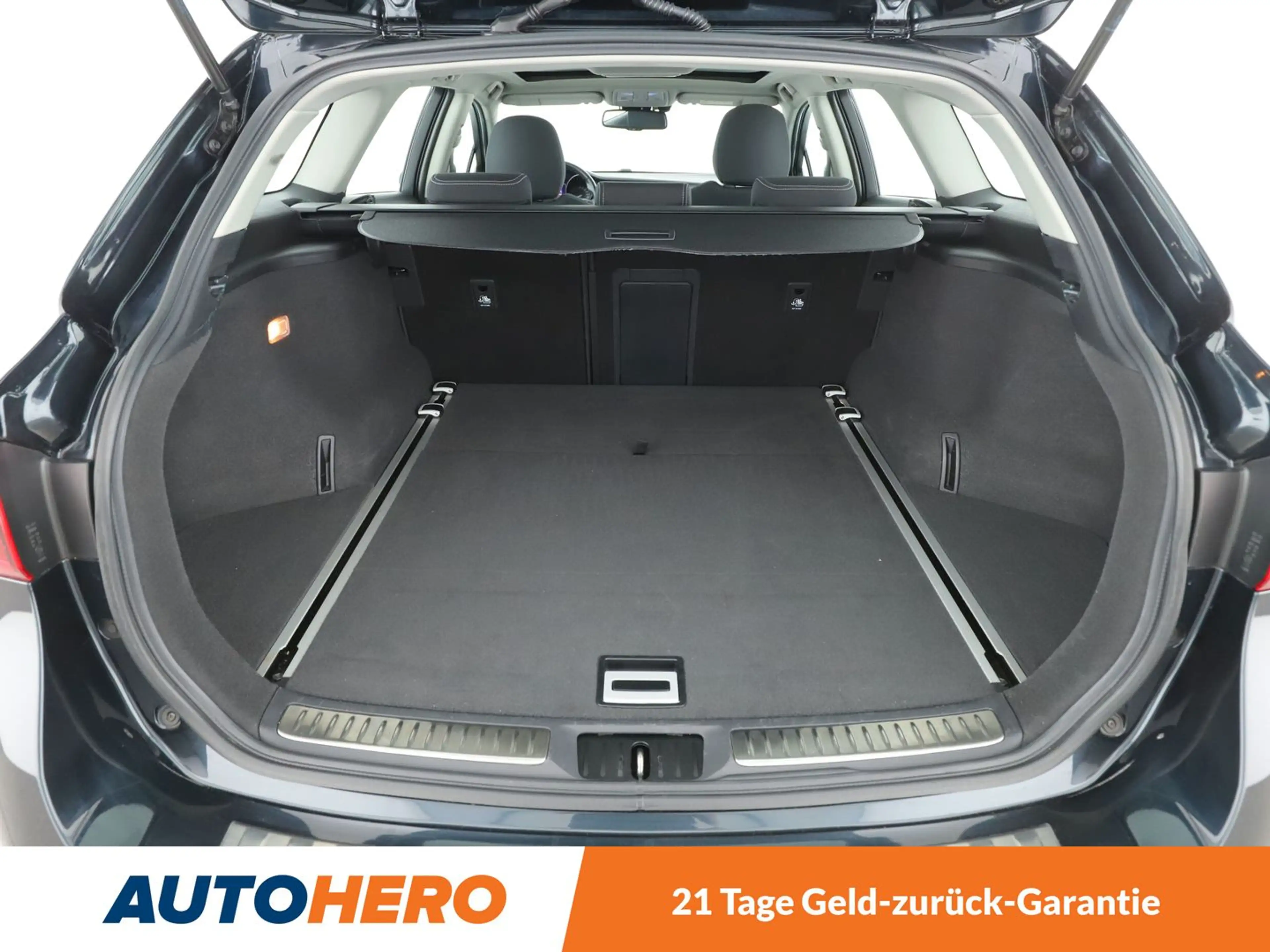 Toyota Avensis 1.8 Aut.*NAVI*SPUR*TEMPO*PANO*CAM*KLIMA* — photo 14