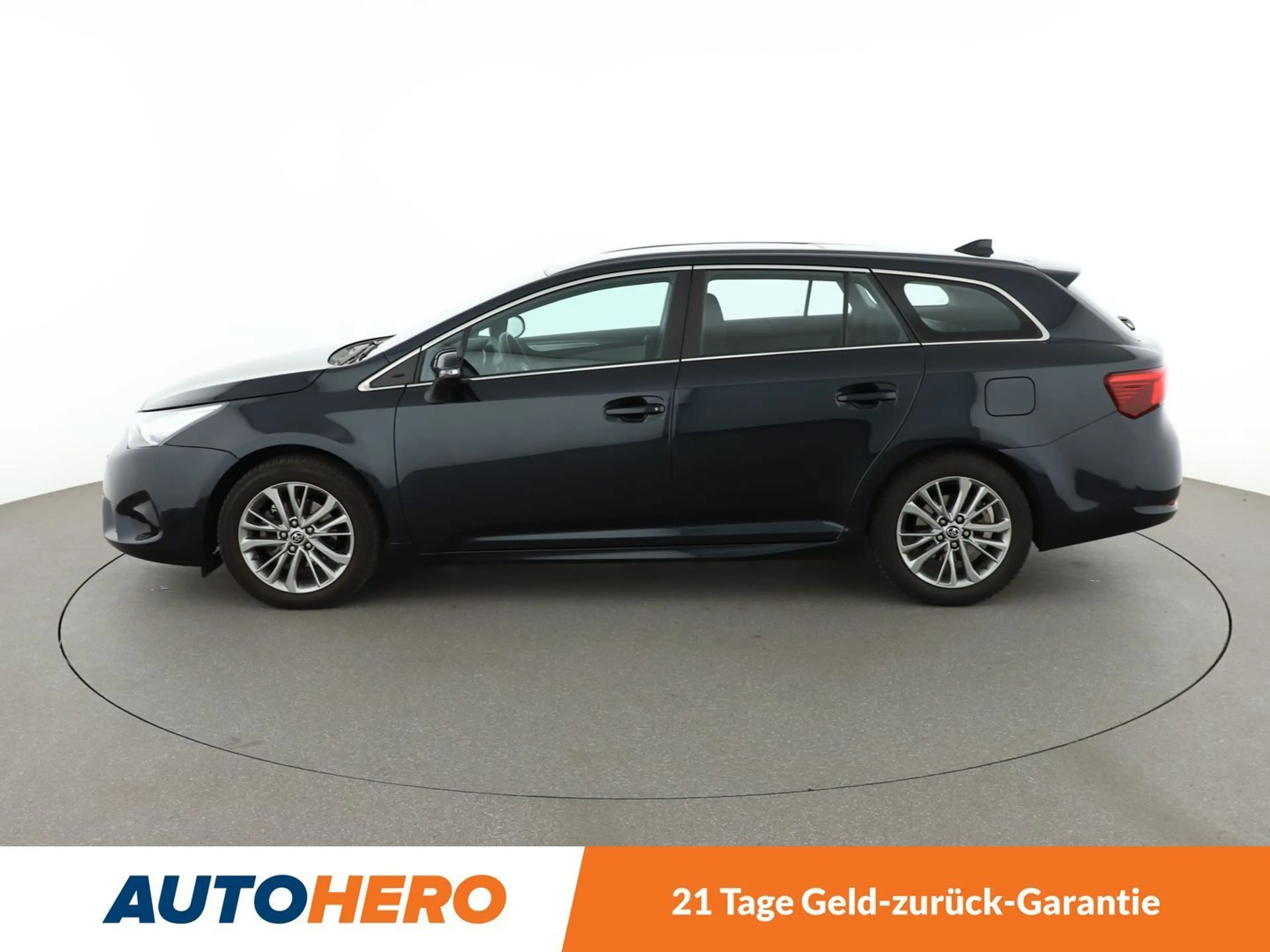 Toyota Avensis 1.8 Aut.*NAVI*SPUR*TEMPO*PANO*CAM*KLIMA* — photo 3