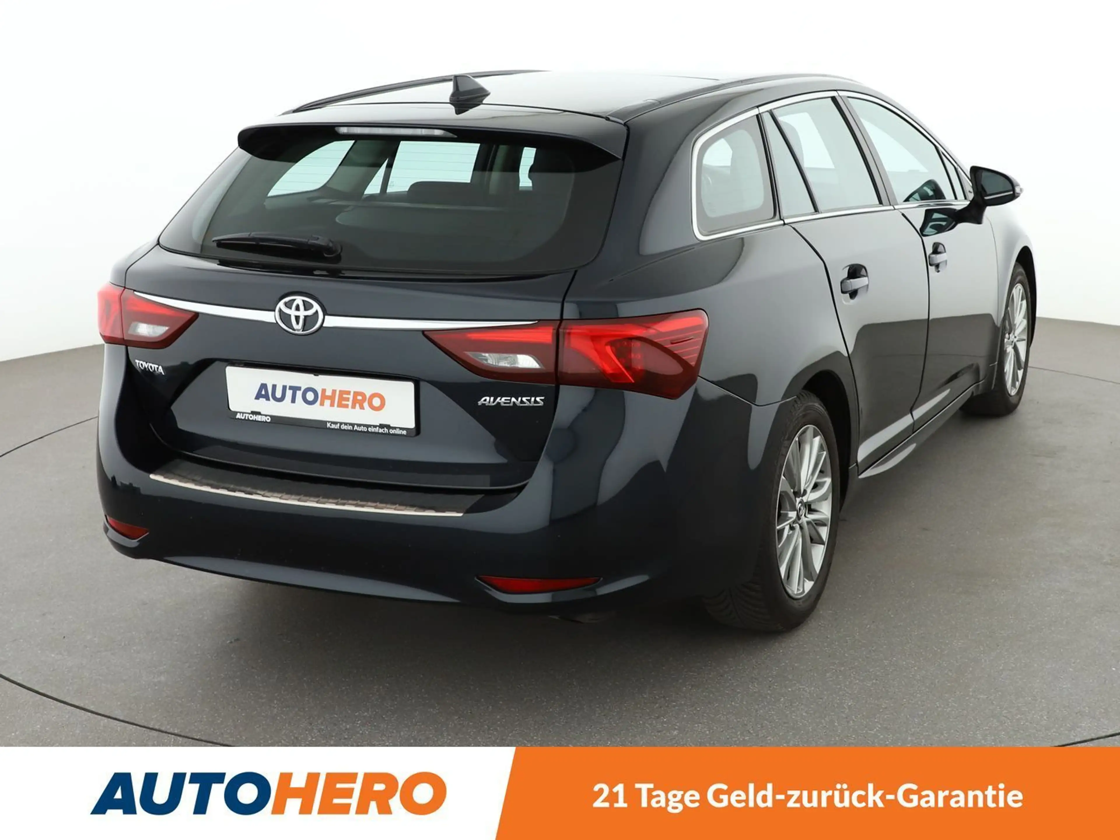 Toyota Avensis 1.8 Aut.*NAVI*SPUR*TEMPO*PANO*CAM*KLIMA* — photo 6