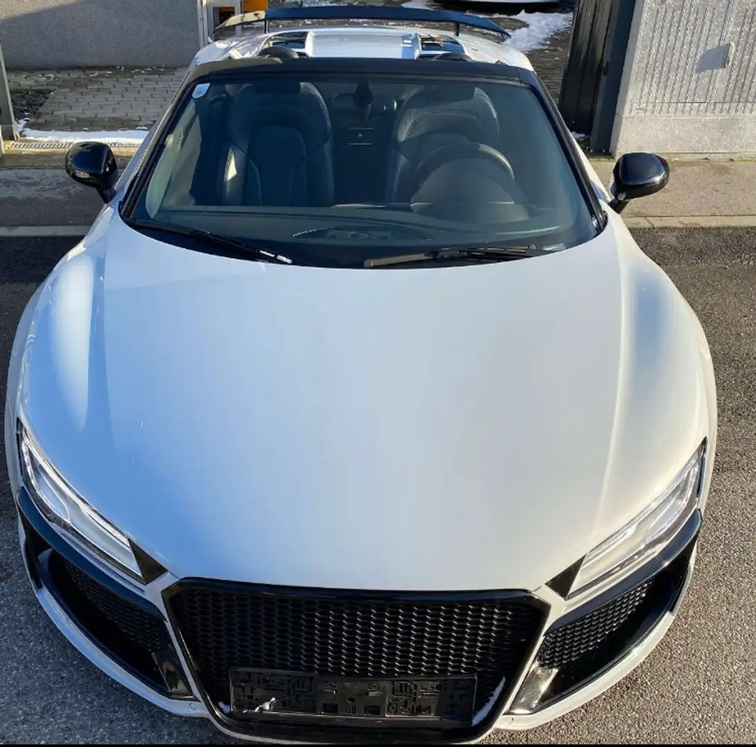 Audi R8 Spyder 5.2 FSI quattro(6 Gang Handgeschaltet) - 2