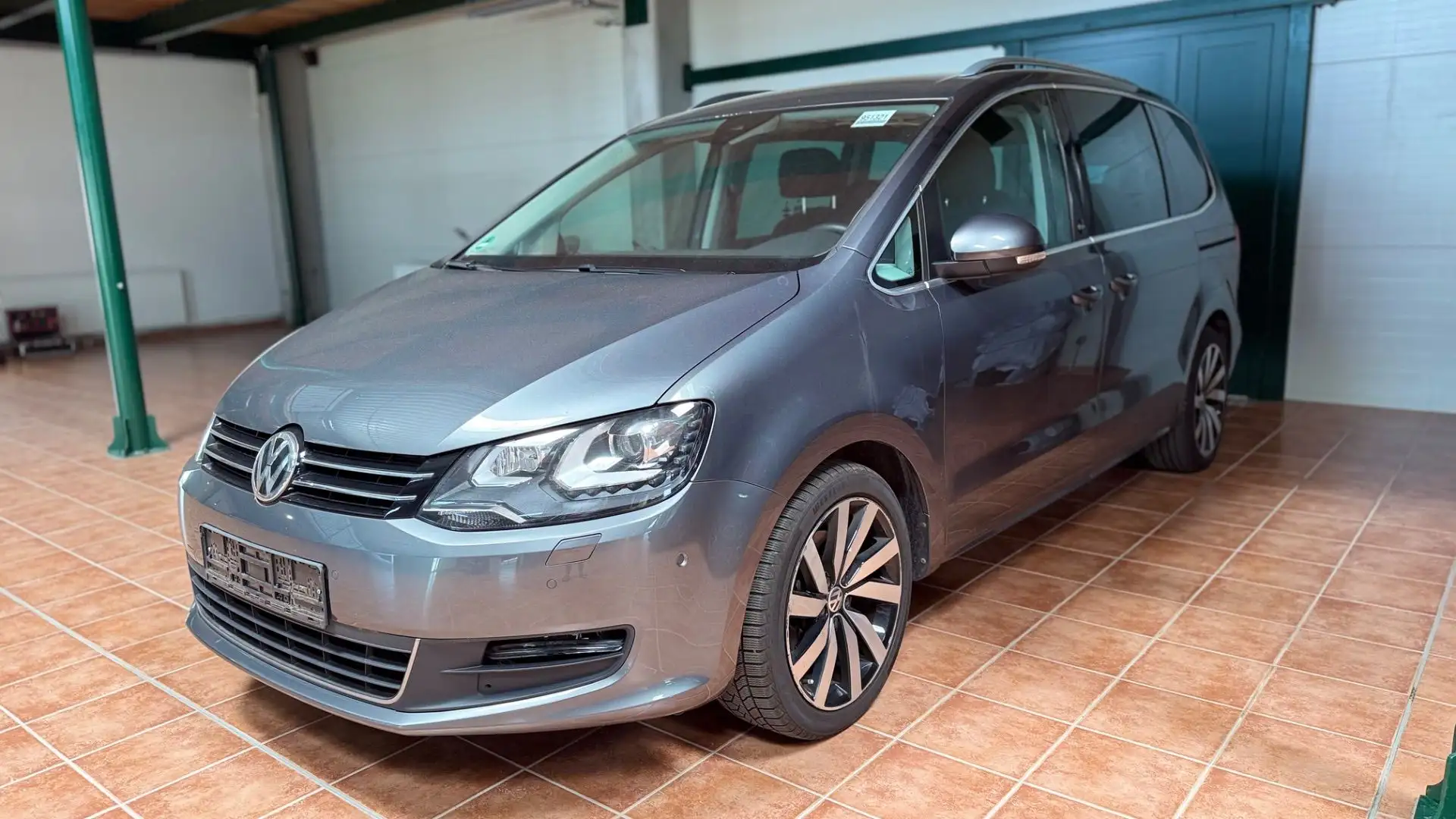 Volkswagen Sharan 2.0 TDI BlueMotionTech Comfortline Silber - 1