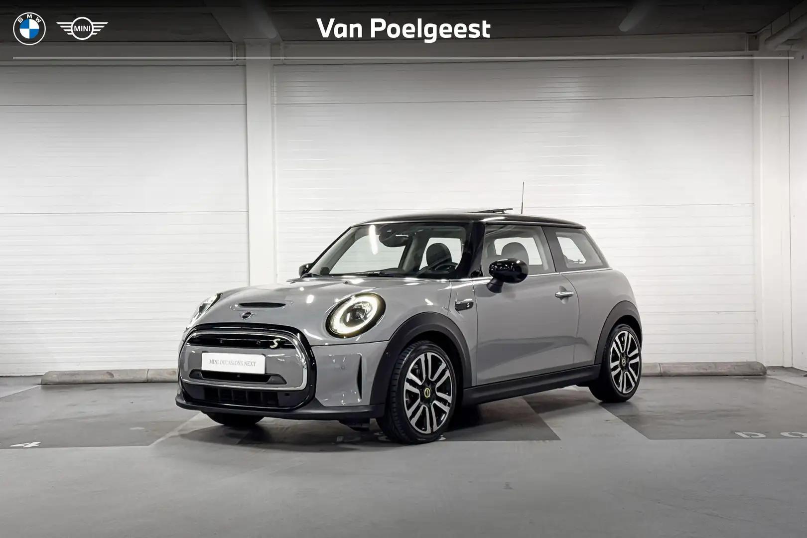 MINI 3-Deurs Electric Camden Plus Edition | Panoramadak Gris - 1