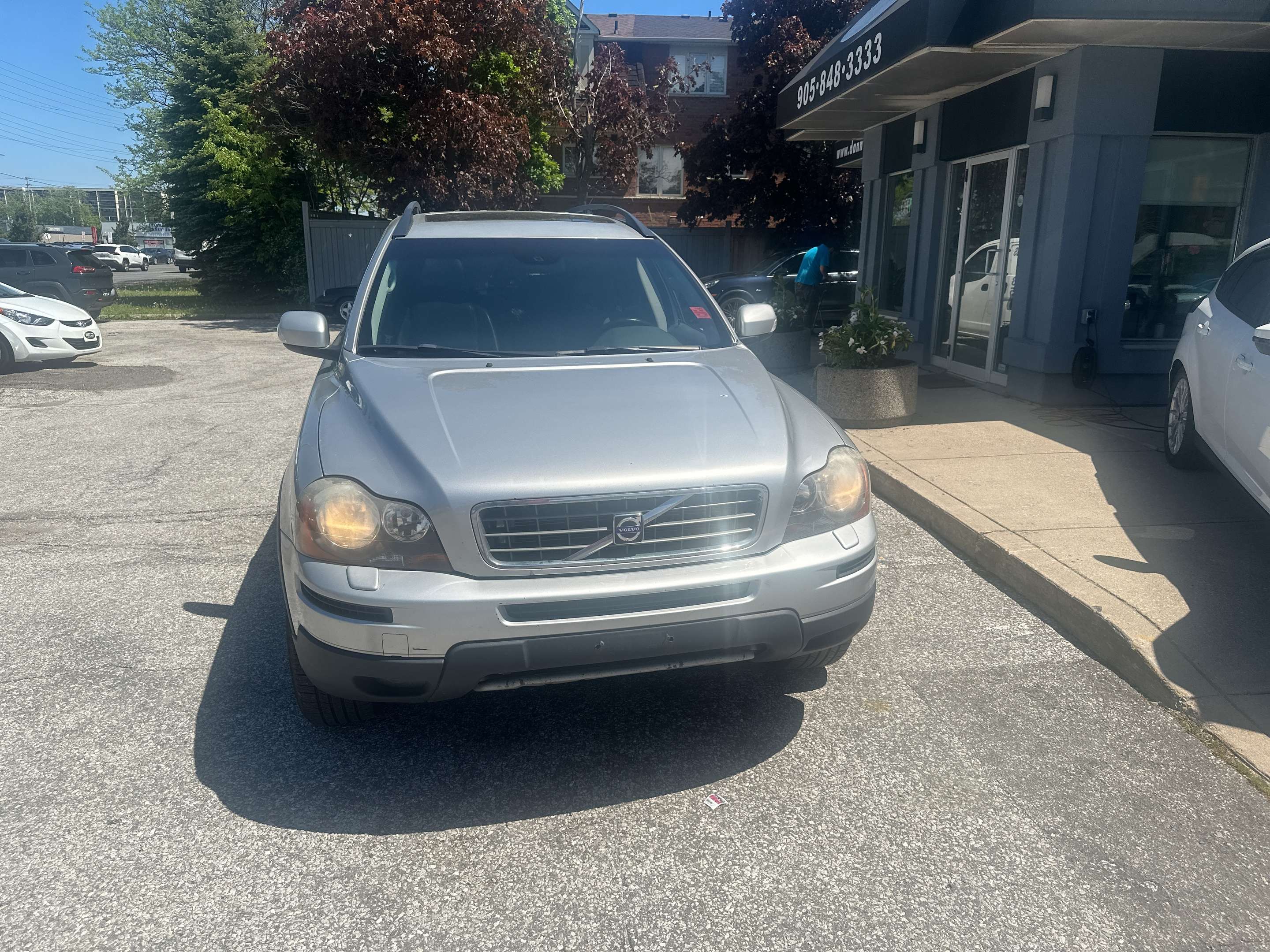 2008 Volvo XC90 base alt 2
