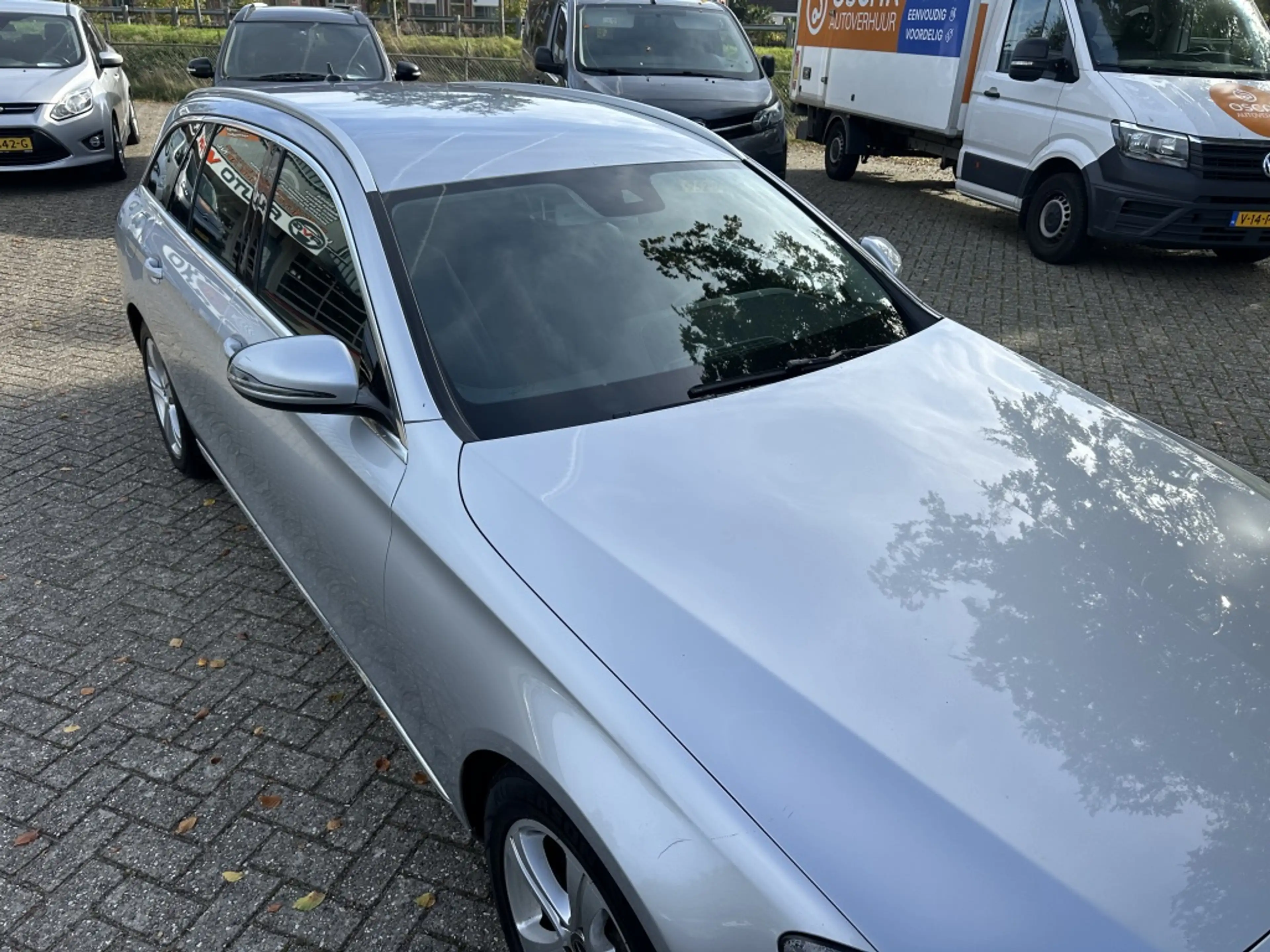 Mercedes-Benz E 220 Estate d Premium Plus — photo 10