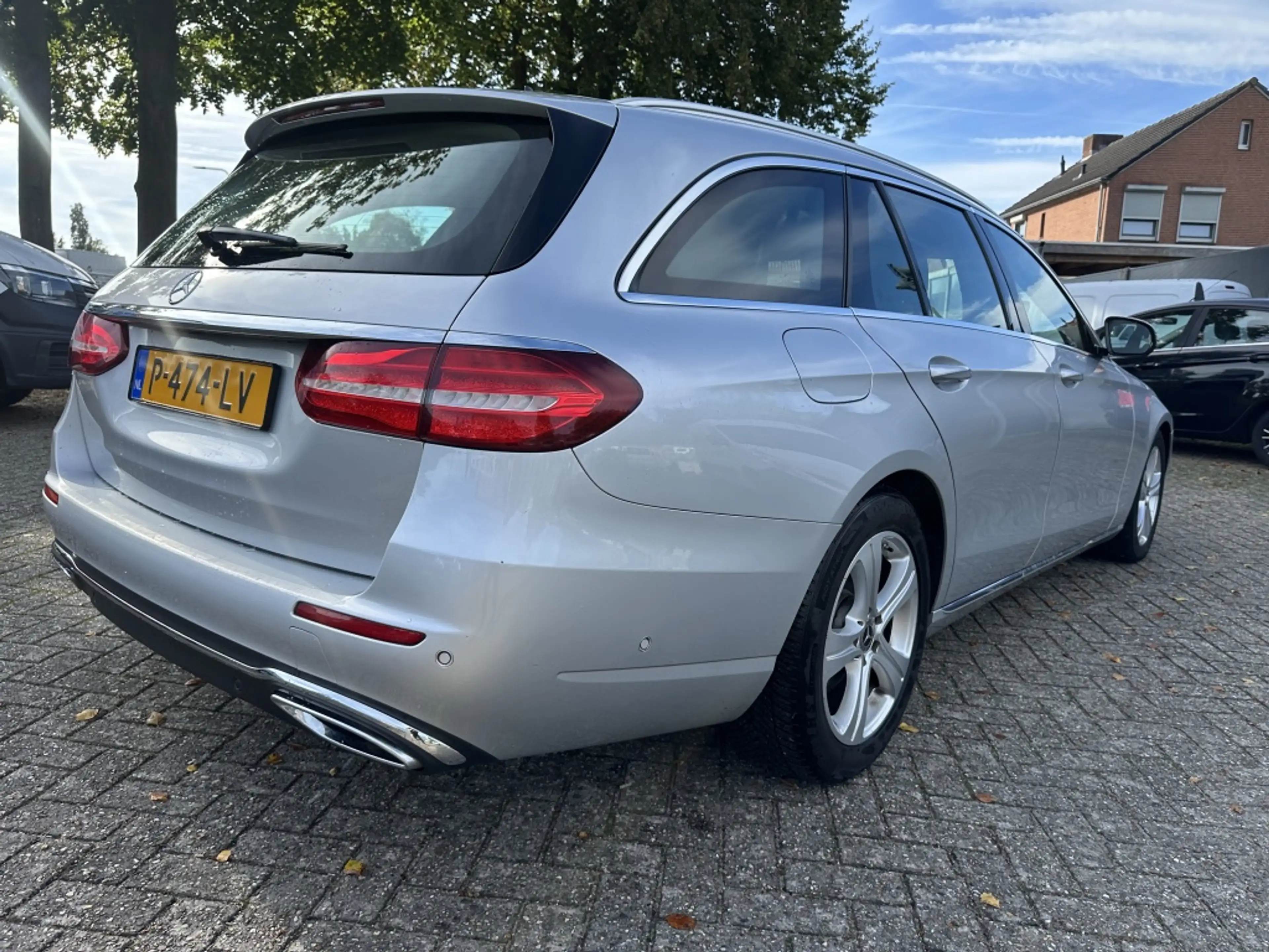 Mercedes-Benz E 220 Estate d Premium Plus — photo 8