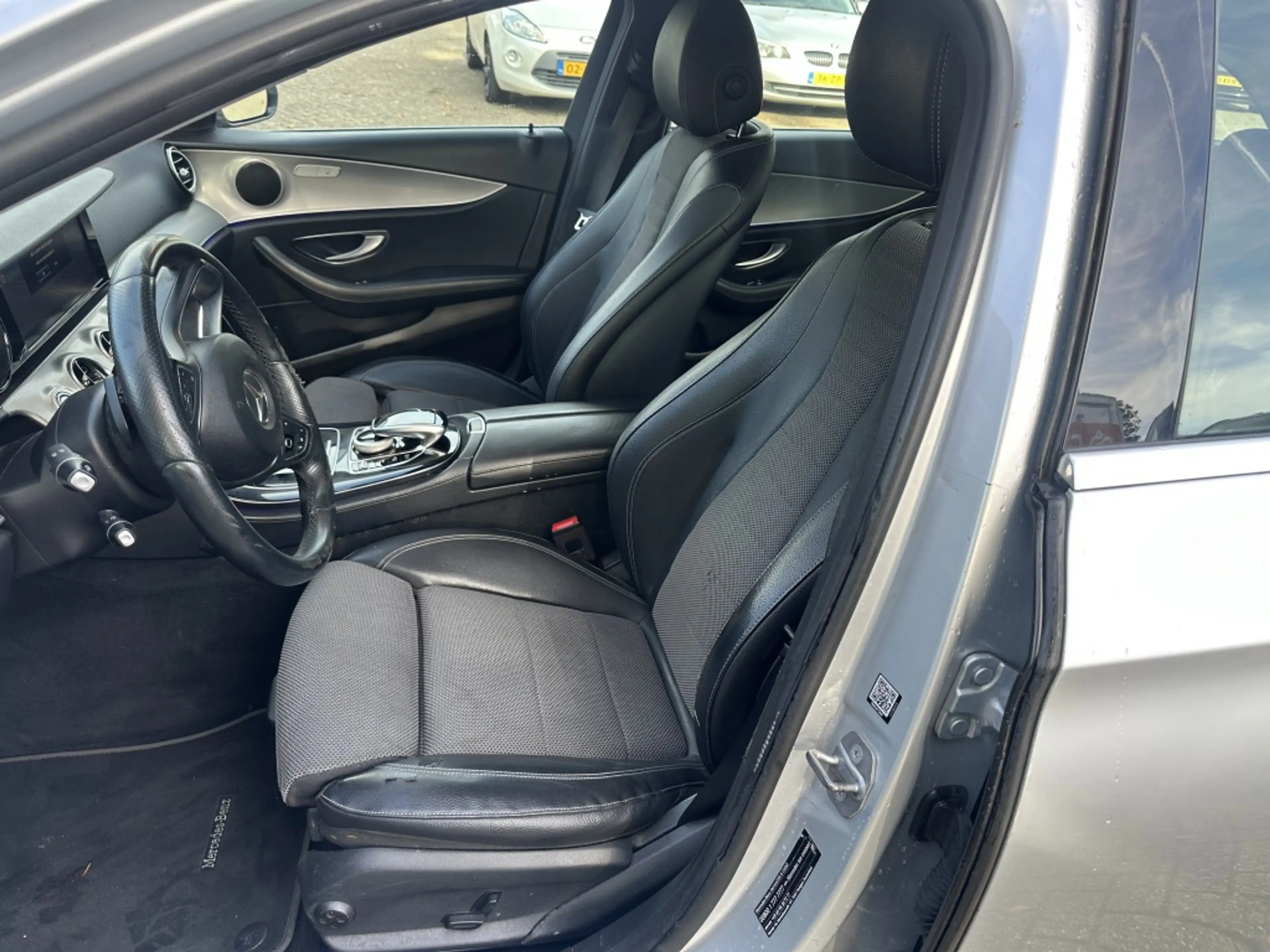 Mercedes-Benz E 220 Estate d Premium Plus — photo 15