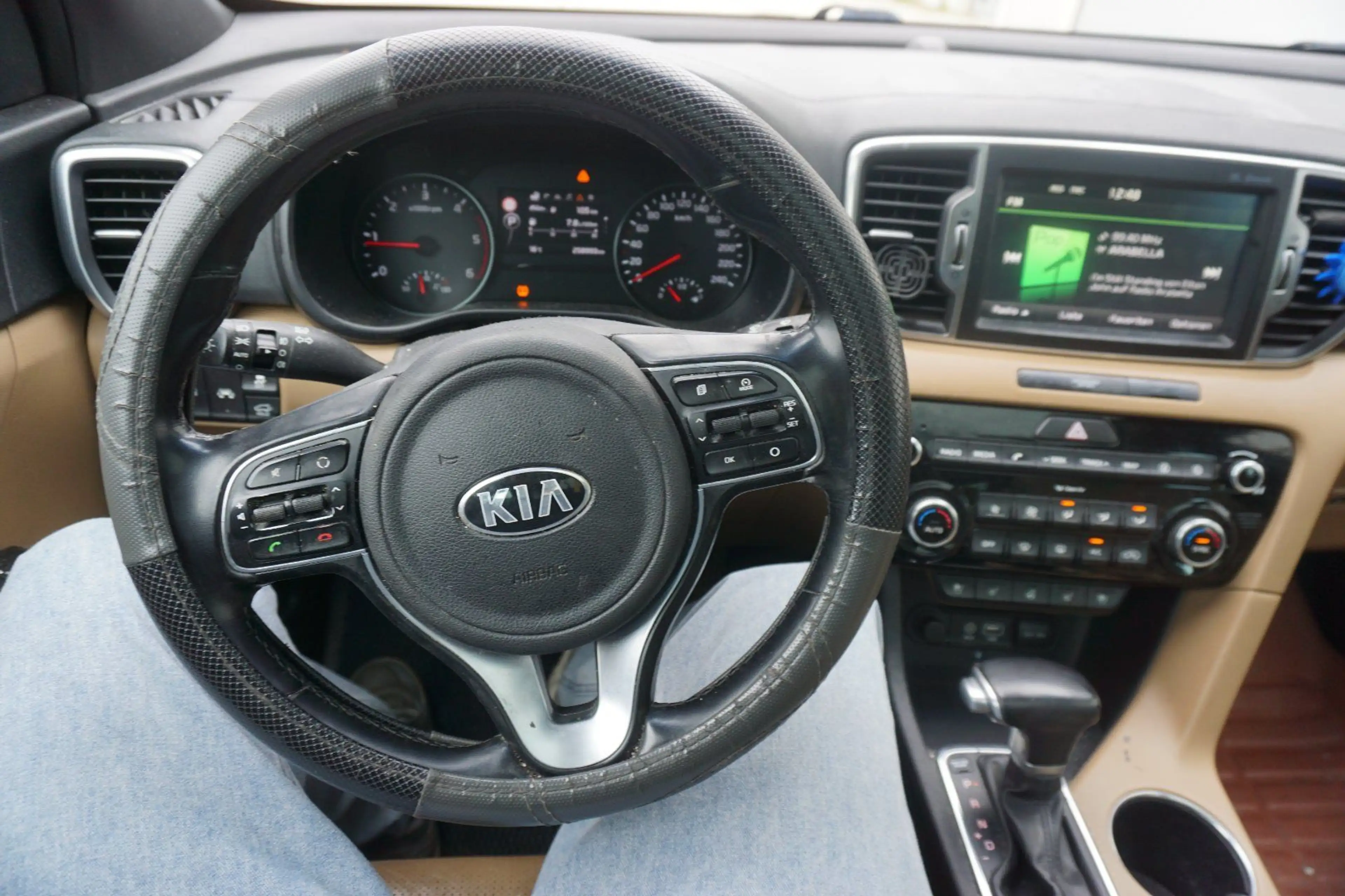 Kia Sportage 2.0 CRDi Platin 4WD — photo 13