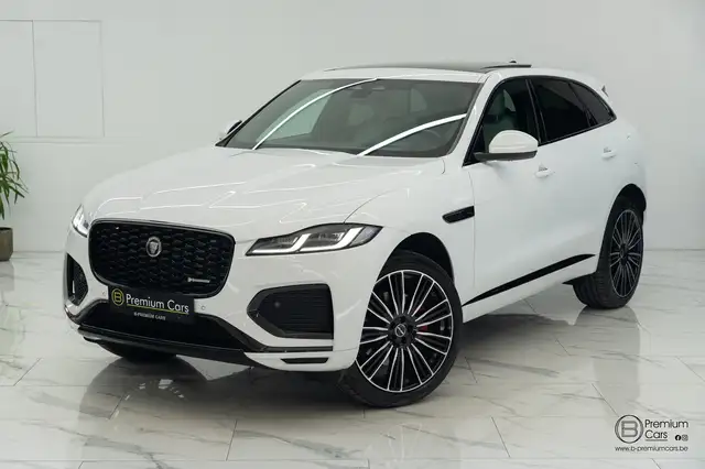 Jaguar F-Pace view 2