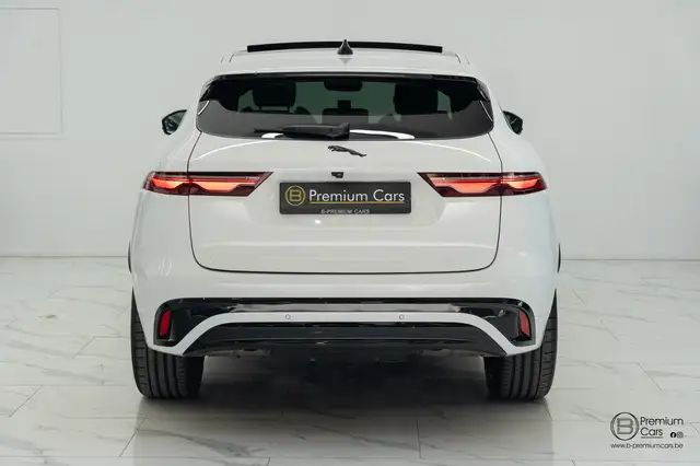 Jaguar F-Pace view 15