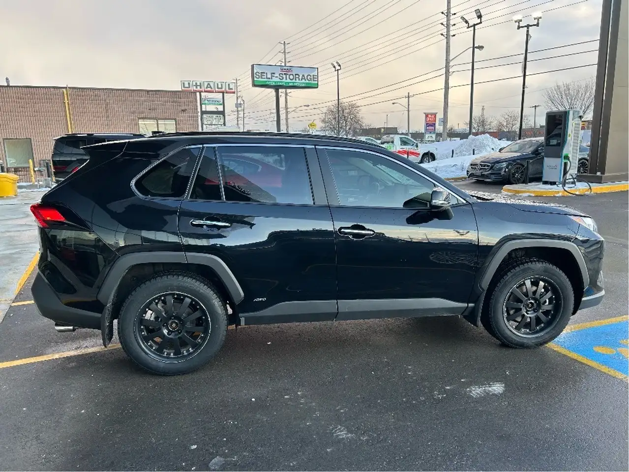 Toyota RAV 4 снимка Toyota RAV 4