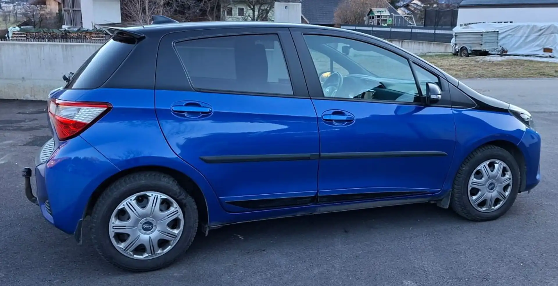 Toyota Yaris Yaris 1,5 VVT-ie Style Style Blau - 2