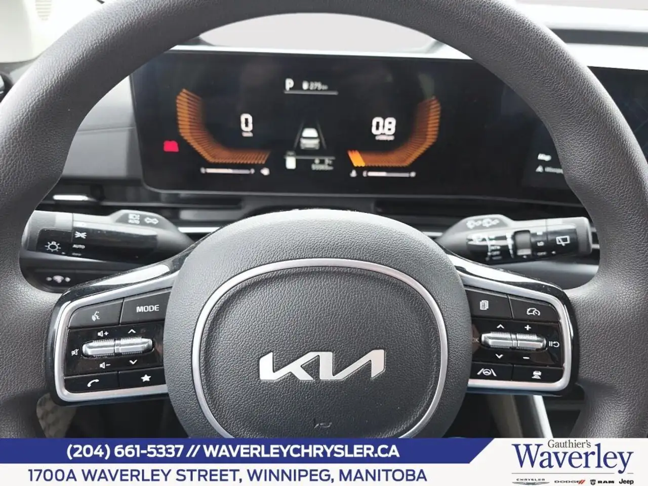 Kia Carnival снимка Kia Carnival