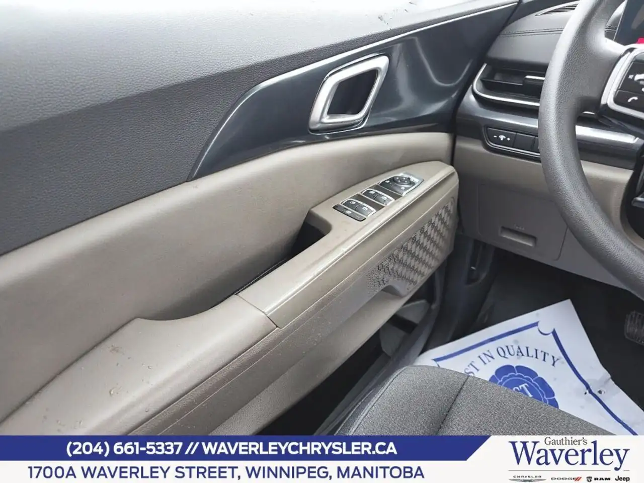 Kia Carnival снимка Kia Carnival