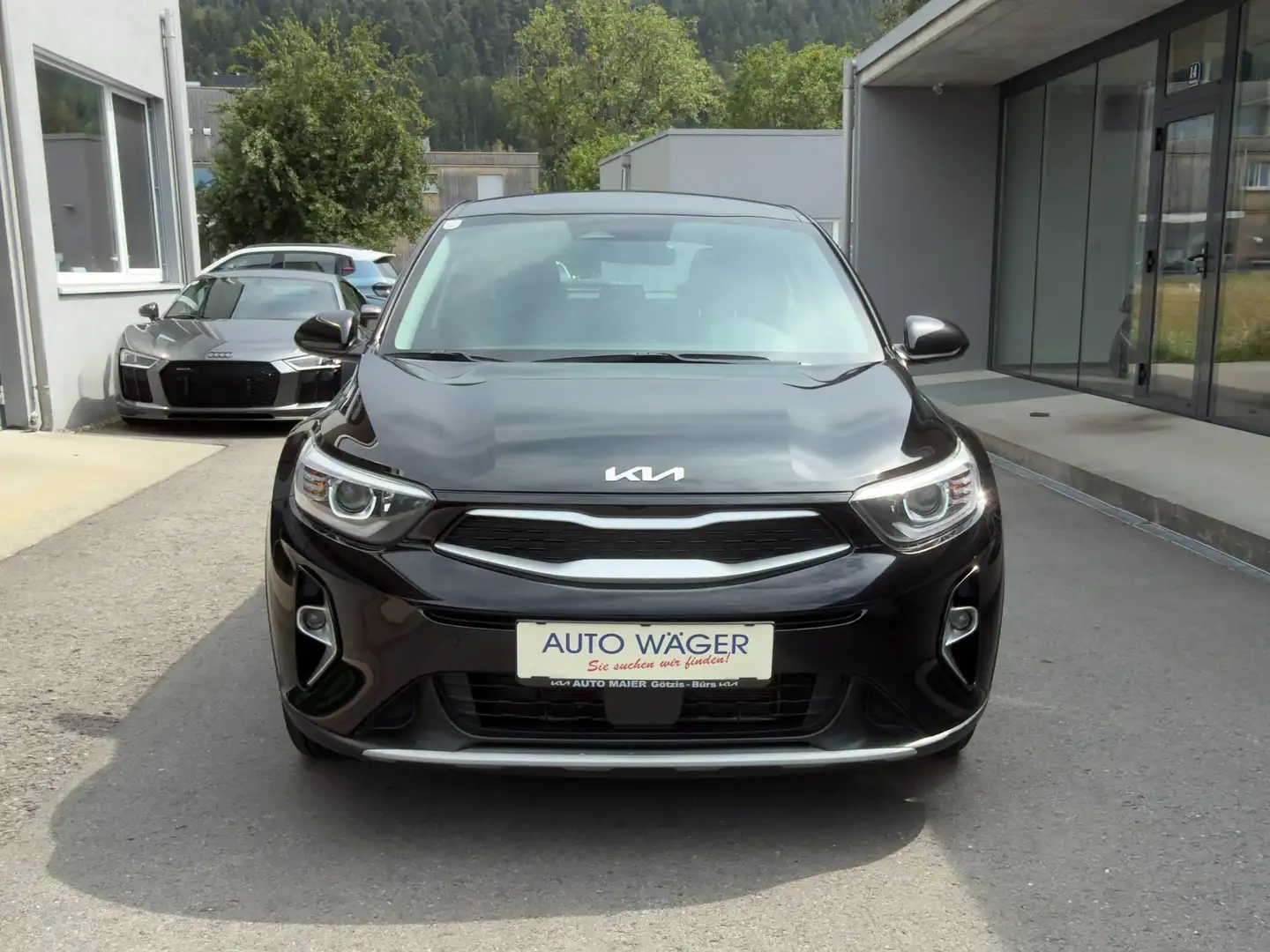Kia Stonic Edition 7 Schwarz - 2