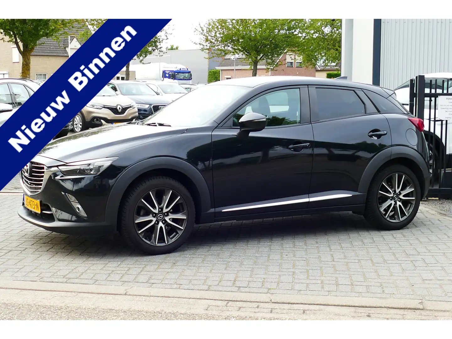Mazda CX-3 2.0 SkyActiv-G 120 GT-M Zwart - 1