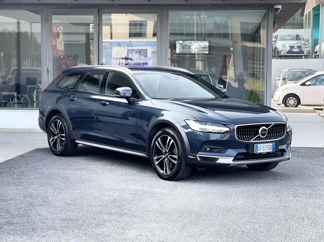 Volvo V90 Cross Country 2.0 Hybrid 250CV E6 AWD Automatica - 2021