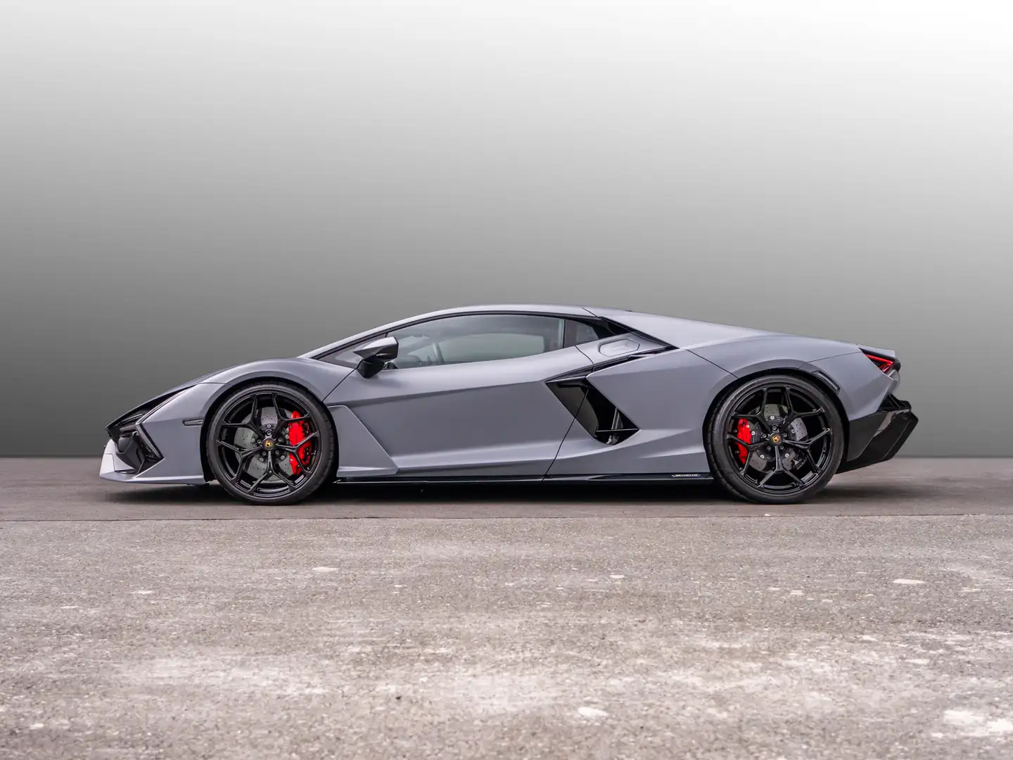 Lamborghini Revuelto MY24 | Lamborghini Nürnberg Grau - 2
