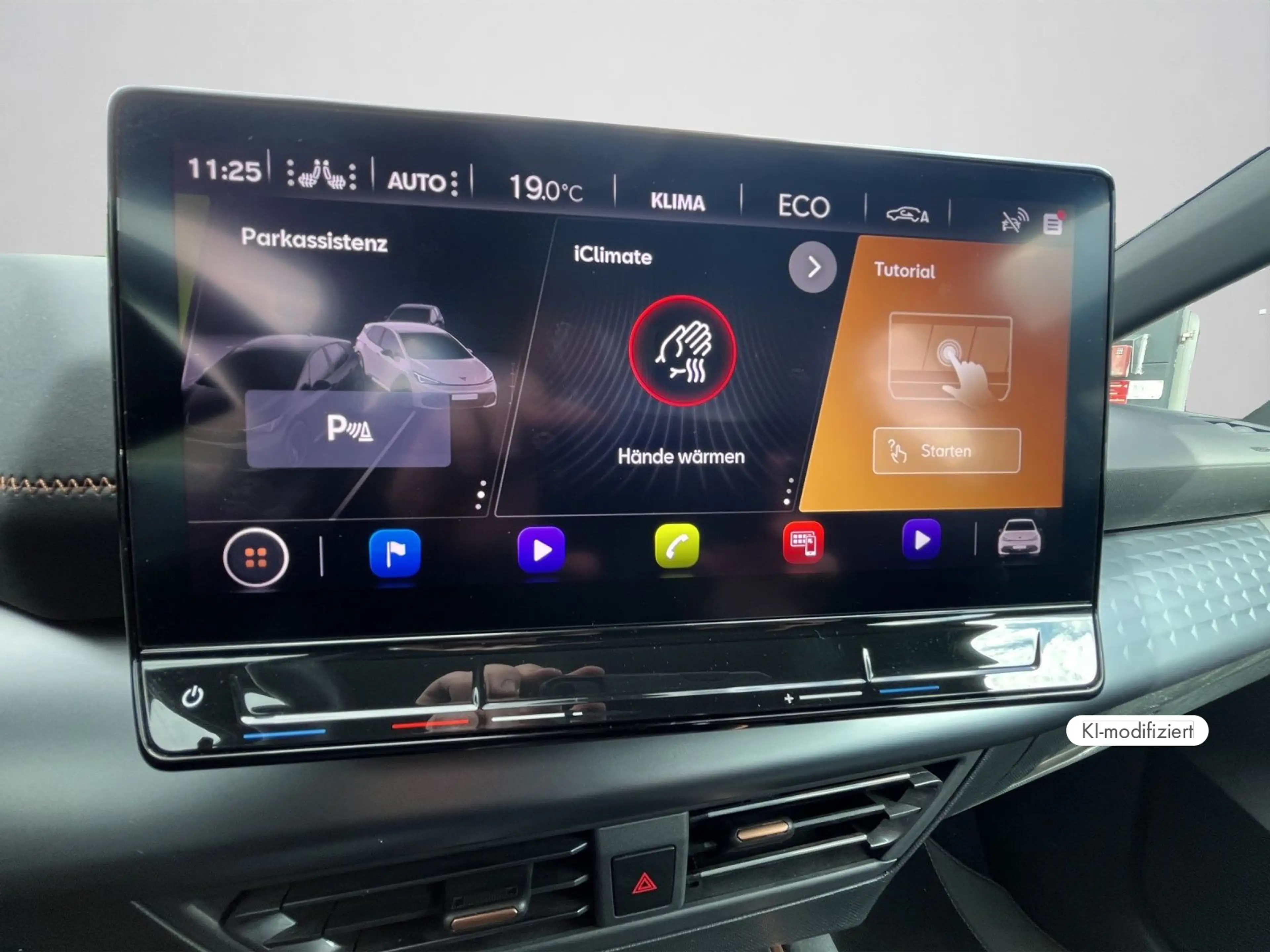CUPRA Born 62 kWh SHZ FULL LINK PDC DAB+ GJR — photo 11
