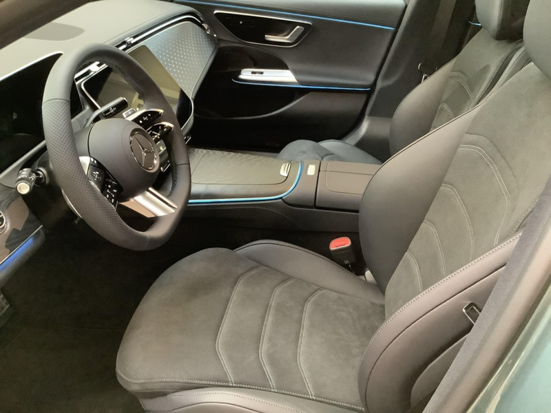 Mercedes-Benz E 220 d 4MATIC T-Modell AMG+NIGHT+19"+KEYLESS-GO — photo 8