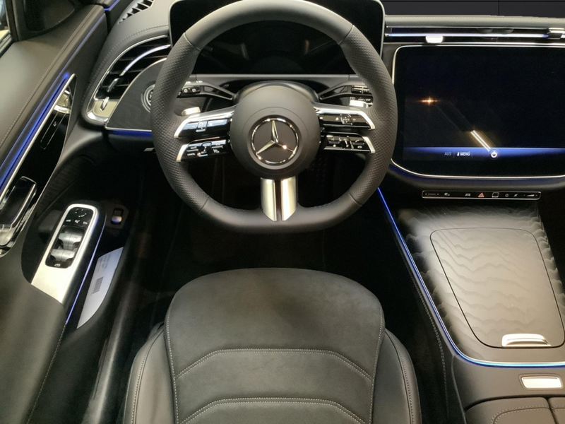Mercedes-Benz E 220 d 4MATIC T-Modell AMG+NIGHT+19"+KEYLESS-GO — photo 12