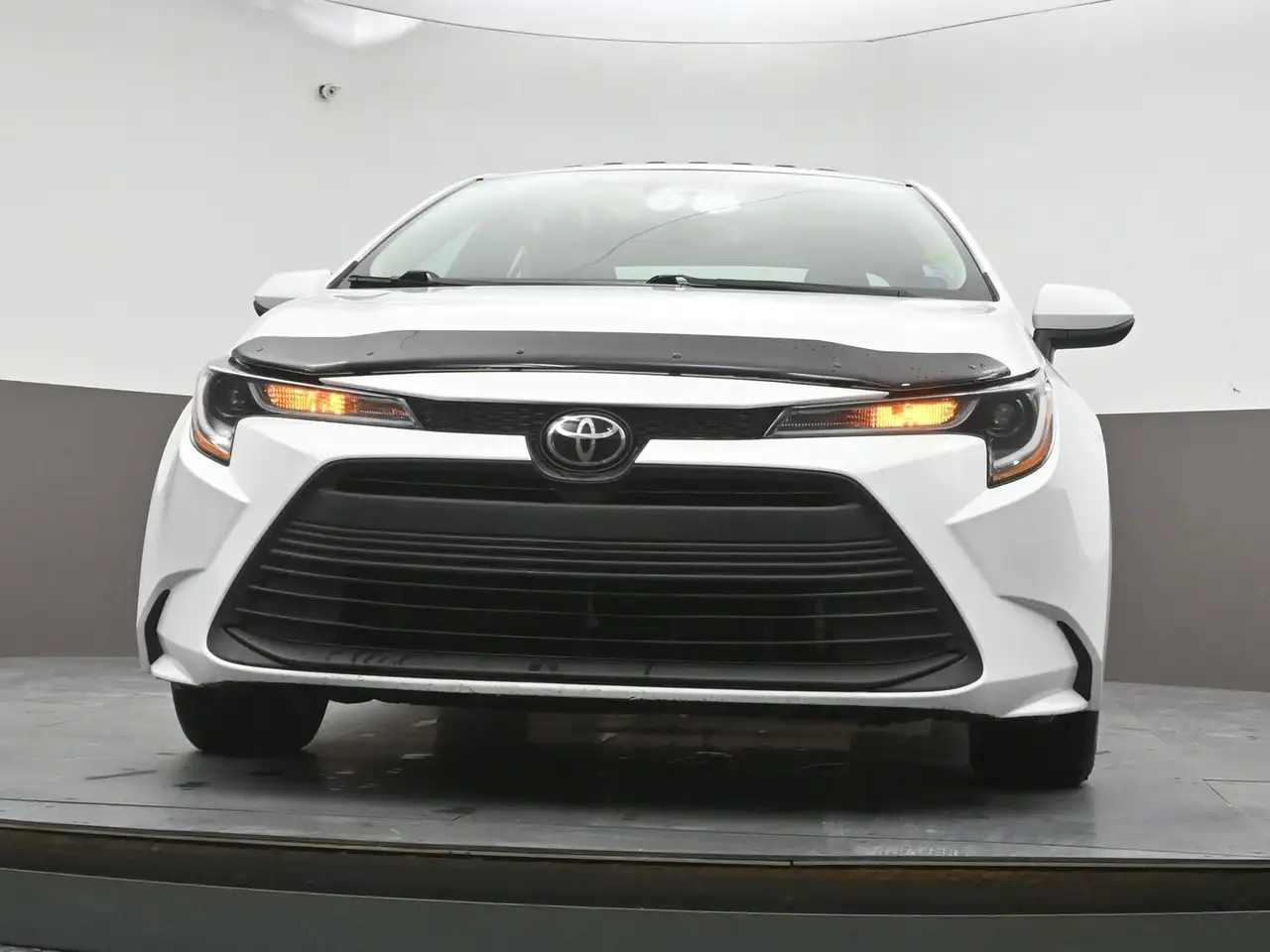 Toyota Corolla снимка Toyota Corolla